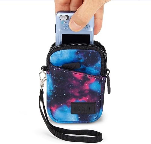 Miniatura 8 de USA Gear Funda pequeña para cámara digital con correa para la muñeca, presilla para cinturón - Funda pequeña y compacta para cámara compatible con