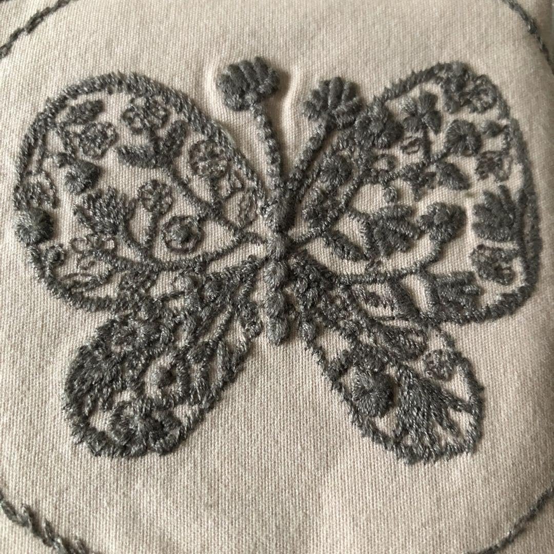 ミナペルホネン 生地使用swing camellia パッチワークポーチ