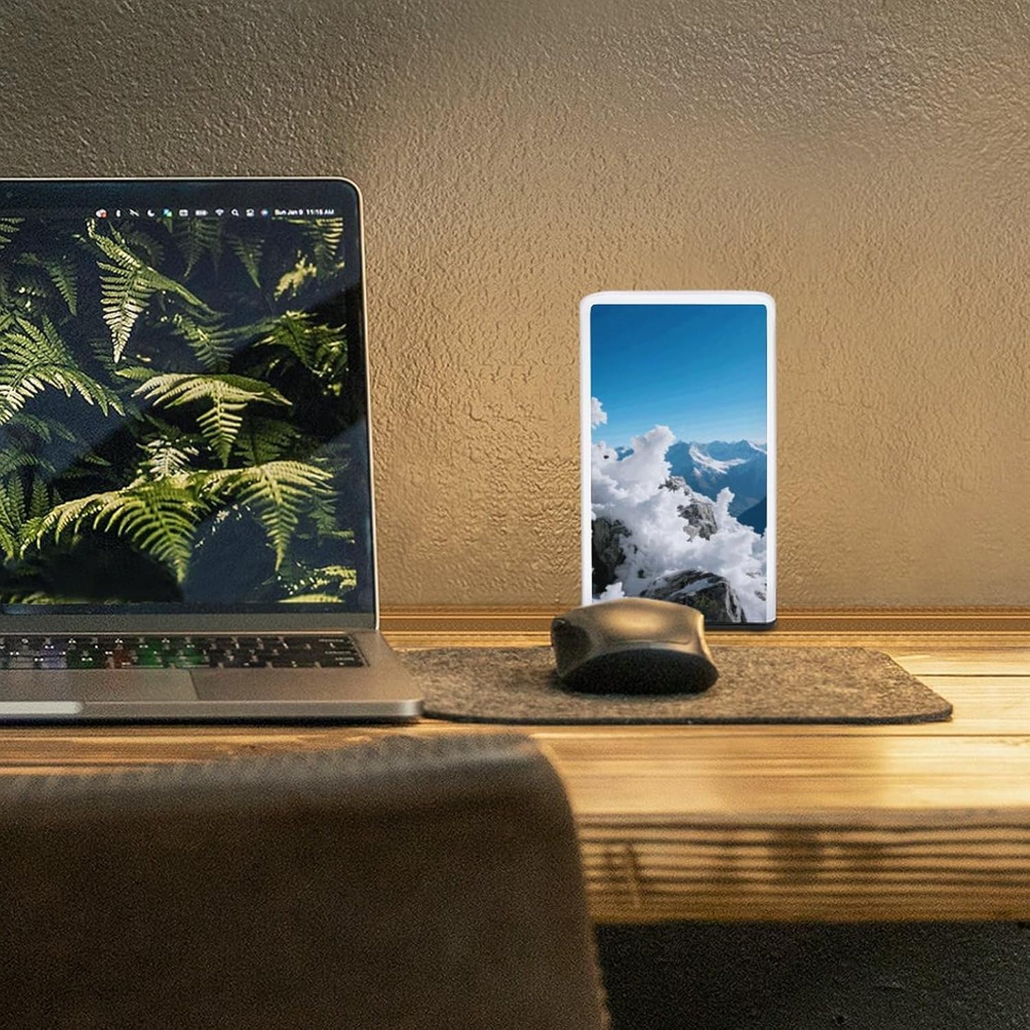 Dimmable Portable Desk Lamp Reading Table Lamp Clouds and Mountains Bedside Night Light Battery Powered for Home Office Gift