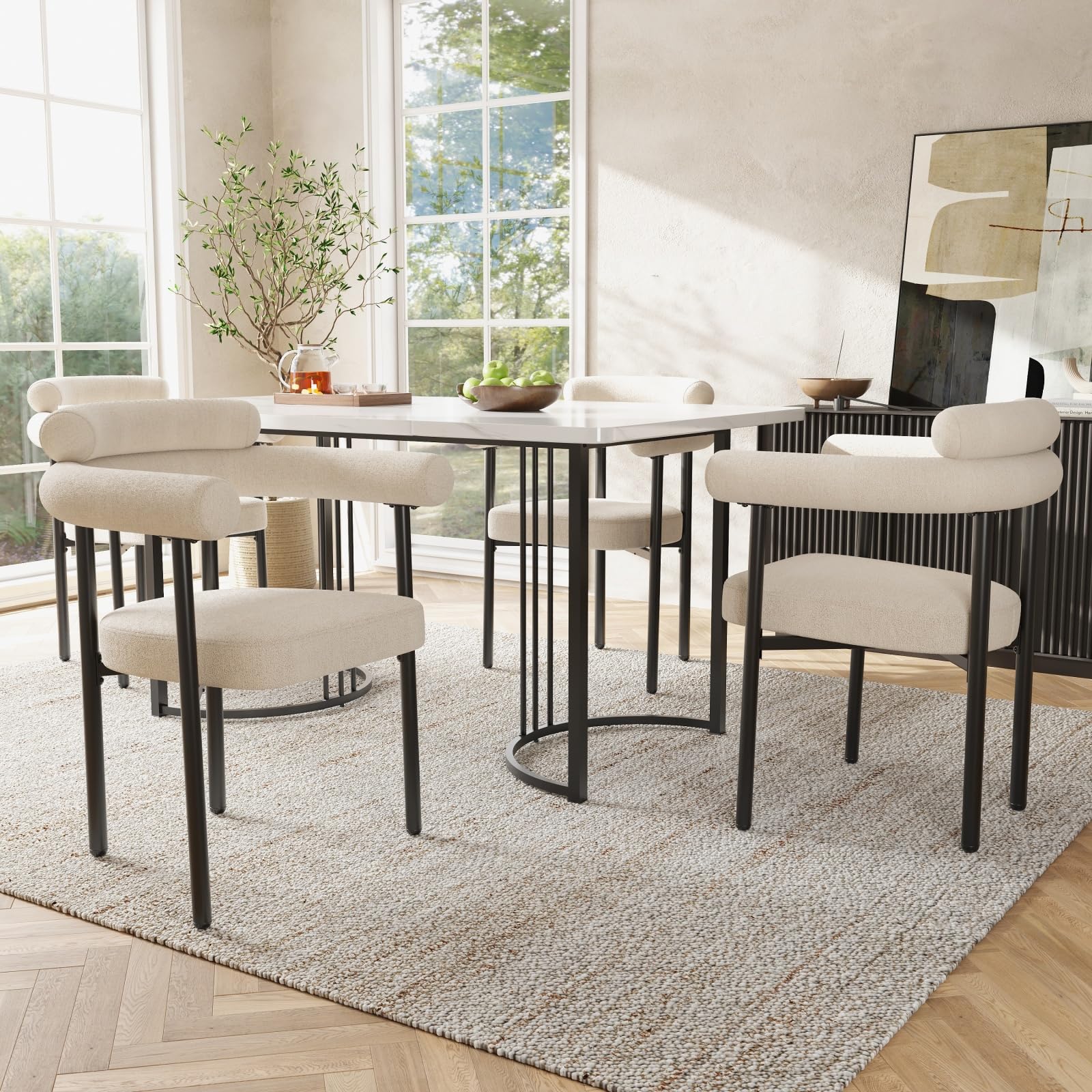 KOMHTOM Ensemble Table et 4 Chaises Salle à Manger, Table Rectangulaire 140x80 cm, Chaises en Velours, Pieds Métal Design, Style Minimaliste Moderne (Beige)