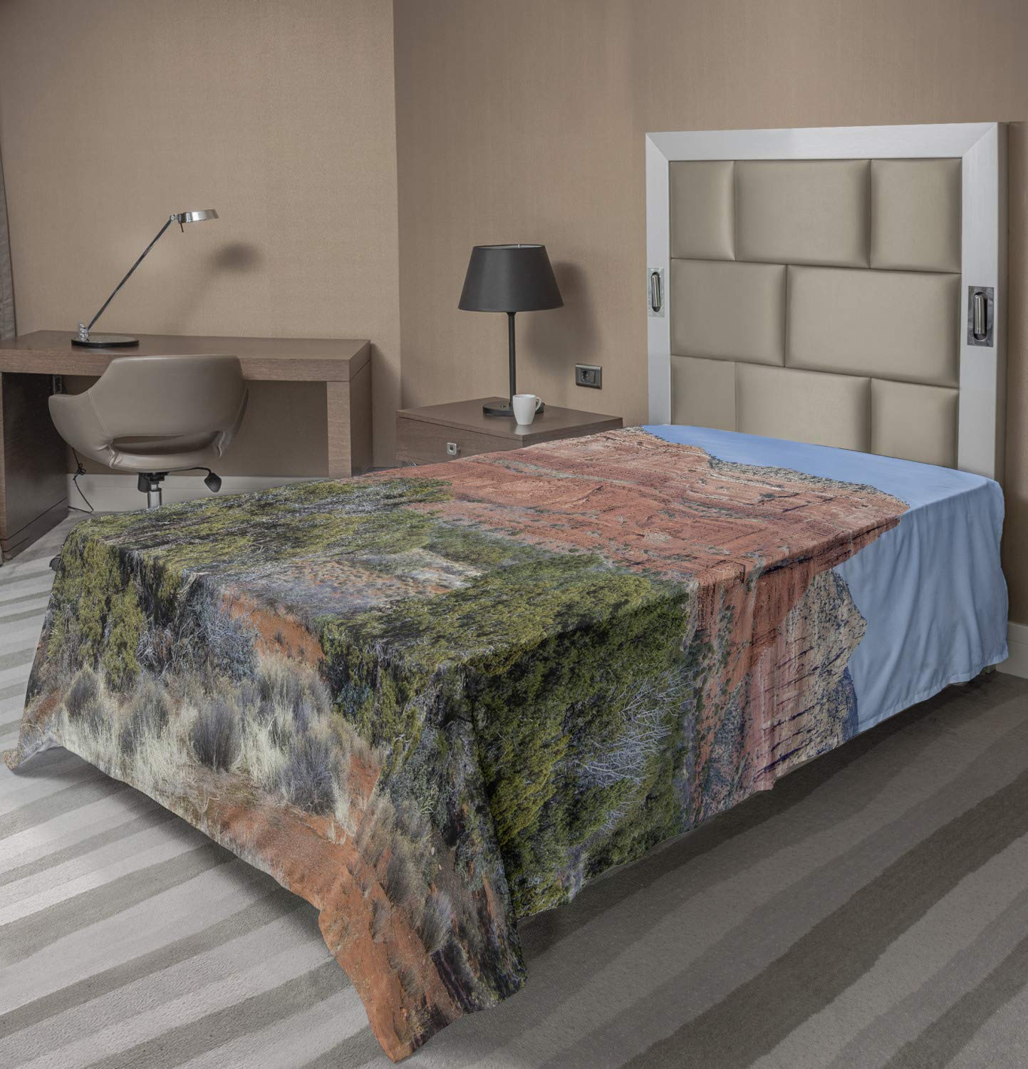 Lunarable American Scenery Flat Sheet, Sedona Arizona Cliffs in Daylight, Soft Comfortable Top Sheet Decorative Bedding 1 Piece, TwinXL Size, Multicolor