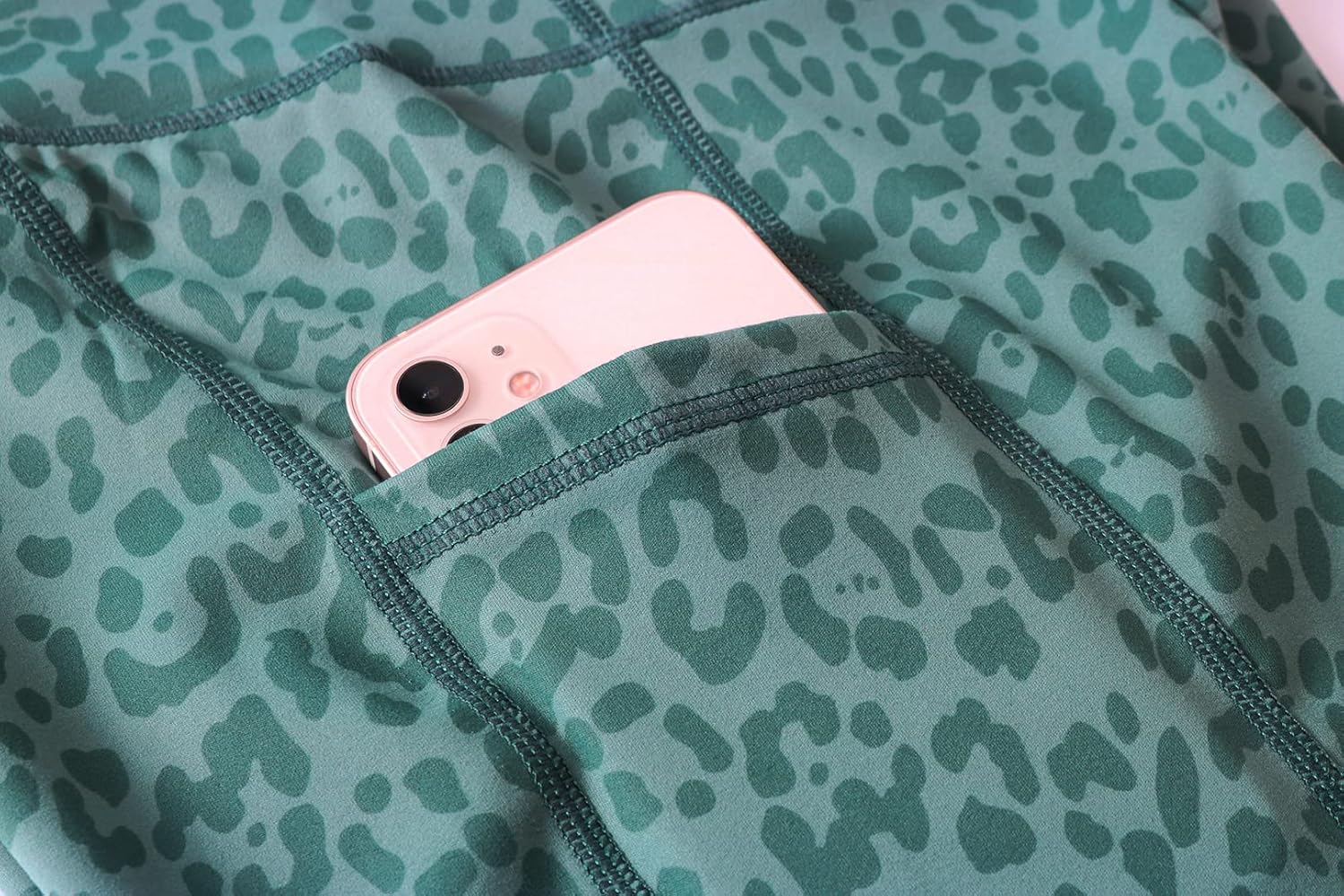 Magas derekú leggings modell