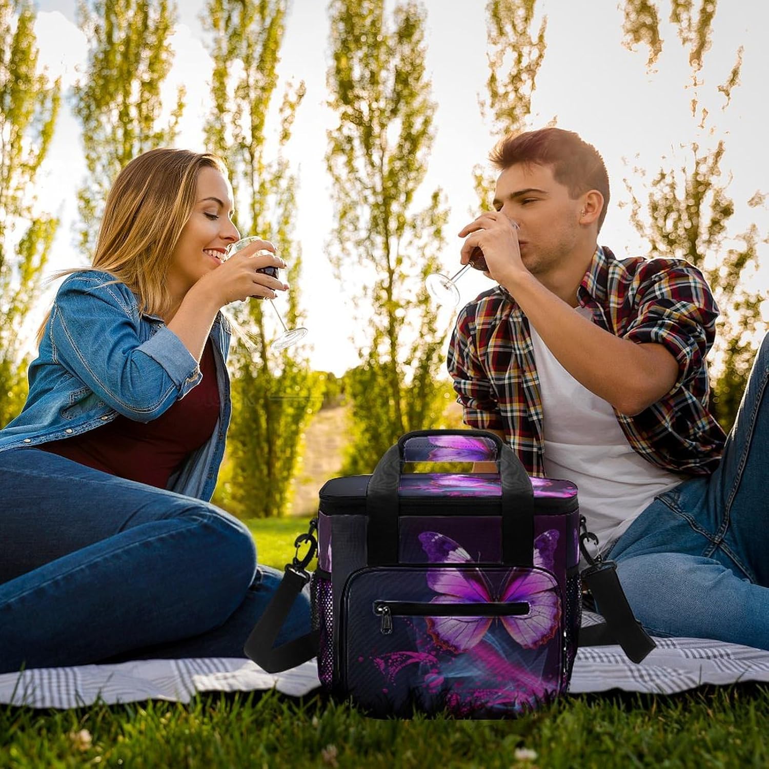 Large-Capacity Oxford Cloth Pink Purple Butterfly Printed Camping Ice Bag, Outdoor Portable Insulation and Cold Storage Bag, Enjoy A Cool Camping Time