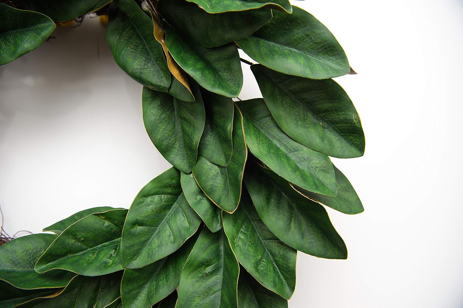 Tесh Dеаlѕ 🔥 Huashen Spring Magnolia Large Wreath, Green PU Leaf on Grapevine Farmhouse 24 inch for Everyday Indoor, Front Door 🛒 Crаzу Dеаlѕ Huashen Spring Magnolia Large Wreath, Green PU Leaf on Grapevine Farmhouse 24 inch for Everyday Indoor, Front Door