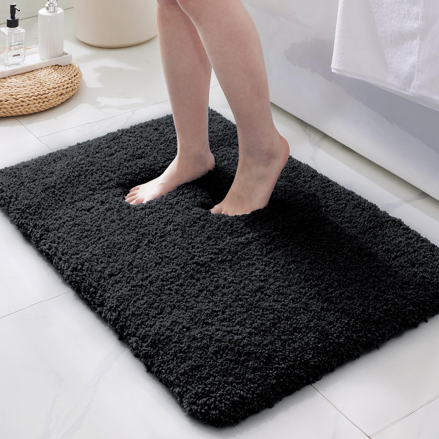 ILANGO Black Bathroom Rugs 36" × 24" Non Slip & Super Absorbent Extra Thick Soft, Washable Bath Mat for Floor, Microfiber Plush Shaggy Bath Rug with