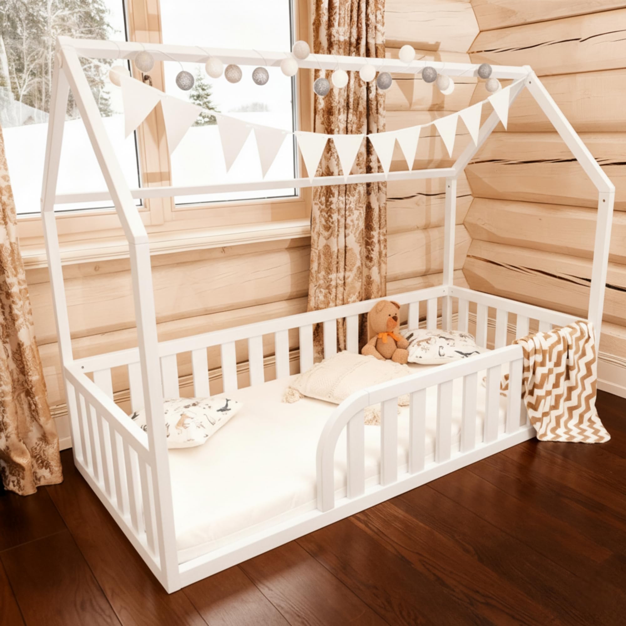 Bodenbett 90x160 für Kleinkinder, Montessori Hausbett aus FSC-Kiefernholz Weiß, Kinderbett mit Lattenrost und 41 cm Rausfallschutz, Einstieg Links