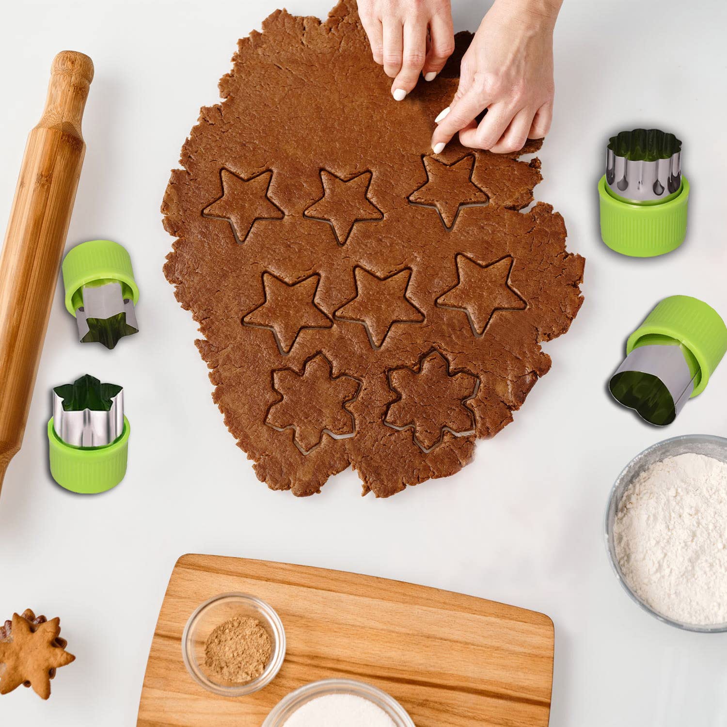 Uitsteekvormpjes, set van 12 stuks, roestvrij staal, voor groenten en fruit, roestvrij staal, groentesnijder, met beschermgreep, voor cake, koekjes, sushi, fruit, groen