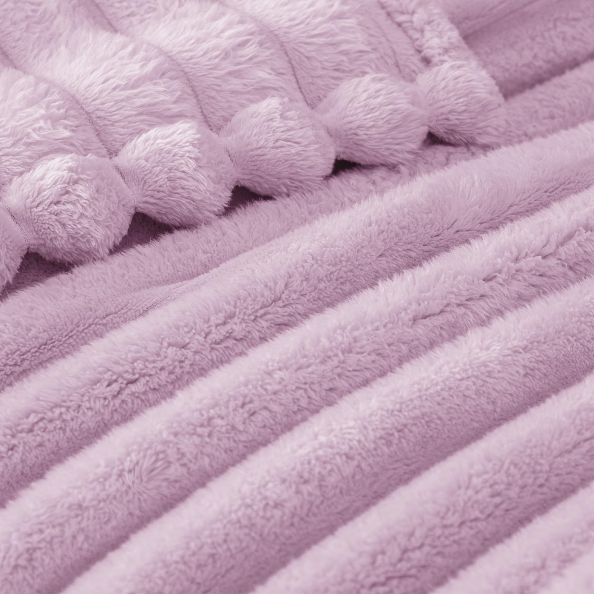 Exclusivo Mezcla Queen Size Flannel Fleece Blanket, Super Soft Striped Jacquard Bed Blanket - Image 4
