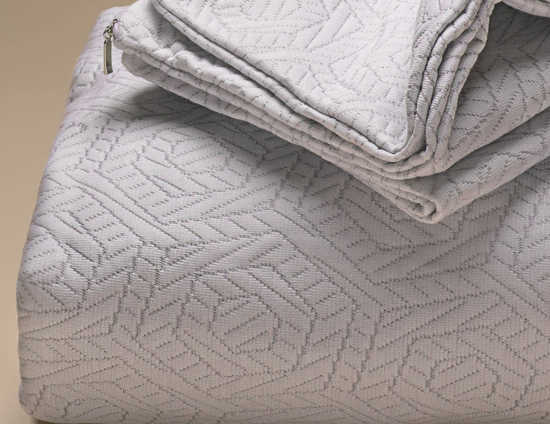 Fabe | Coprimaterasso Matrimoniale Carbon, Tessuto a Maglia a Cappuccio, Copri Materasso Filato di Carbonio, Antistatico, Batteriostatico, Confortevole, Elastico Perimetrale e su Angoli, 180x200cm