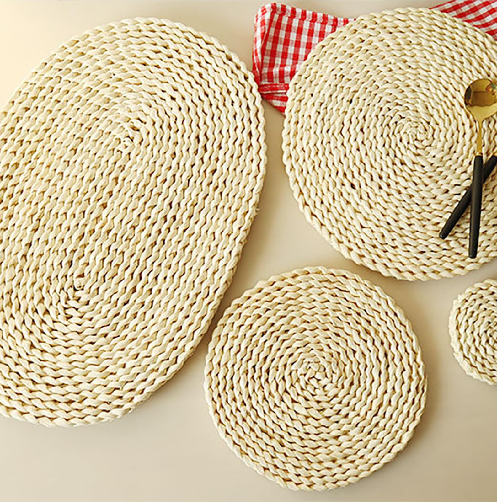 Platzset aus gewebten Maisstrohhalmen im Landhausstil | Tischdekoration im rustikalen Stil | Runde Platzsets für den täglichen Gebrauch und Feste, 4 Stück, 30 cm (6 Stück 35 cm (13,7 Zoll))
