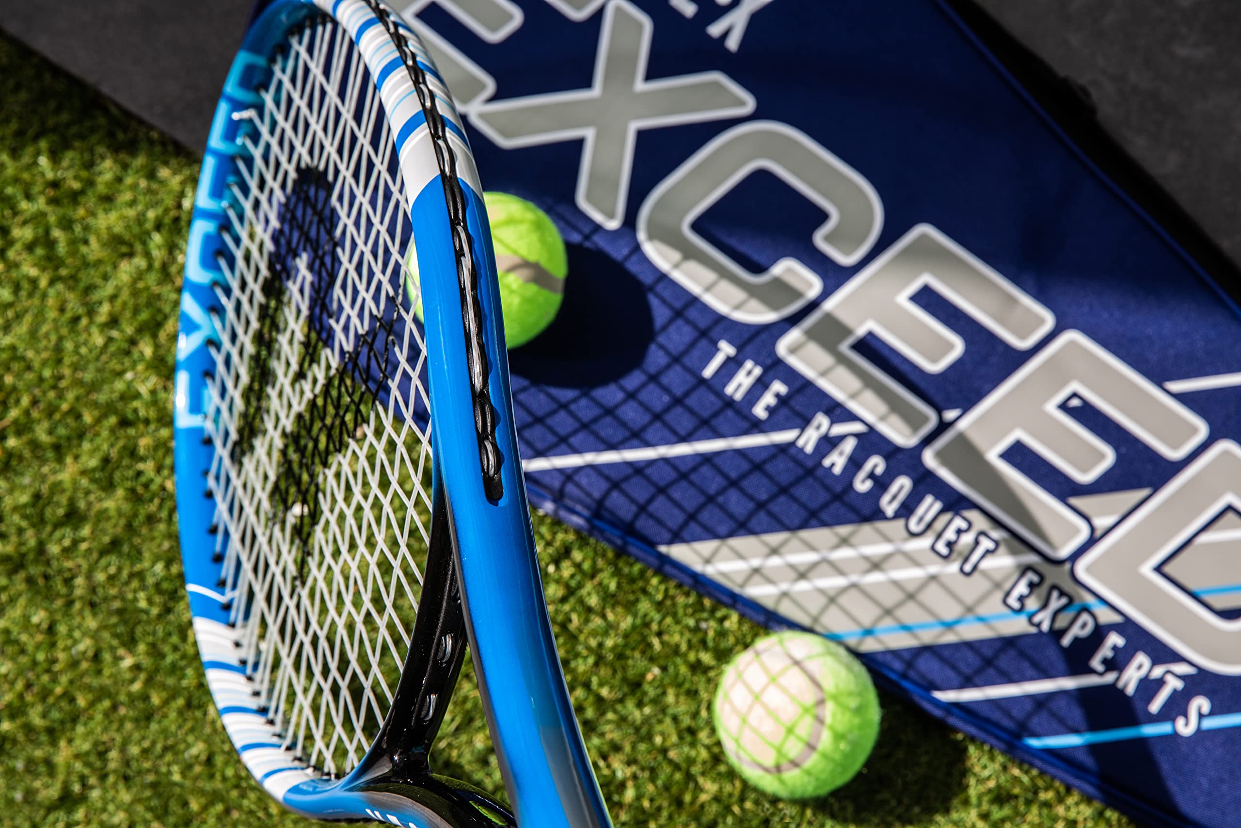 Raquex Raqueta de tenis Exceed Raqueta de tenis de fibra de carbono con funda de longitud completabolsa Raqueta de tenis para adultos intermedia a principiante para hombres y mujeres Regalo