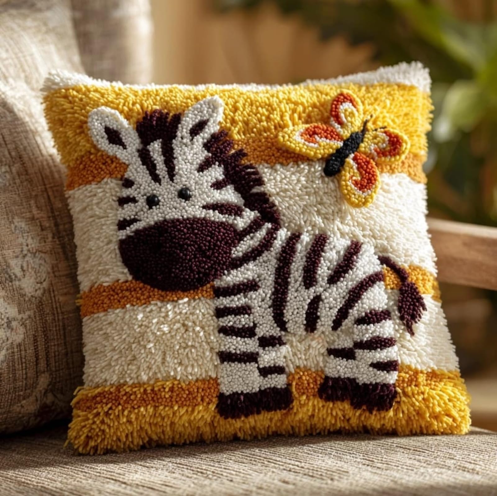 AxiangziK Latch Hook Cushion Kit 43x43cm,Zebras and Butterflies Complete Needlecraft Set with Pre-Cut Yarn & Tools,Creative Home Decor Gift for All Ages