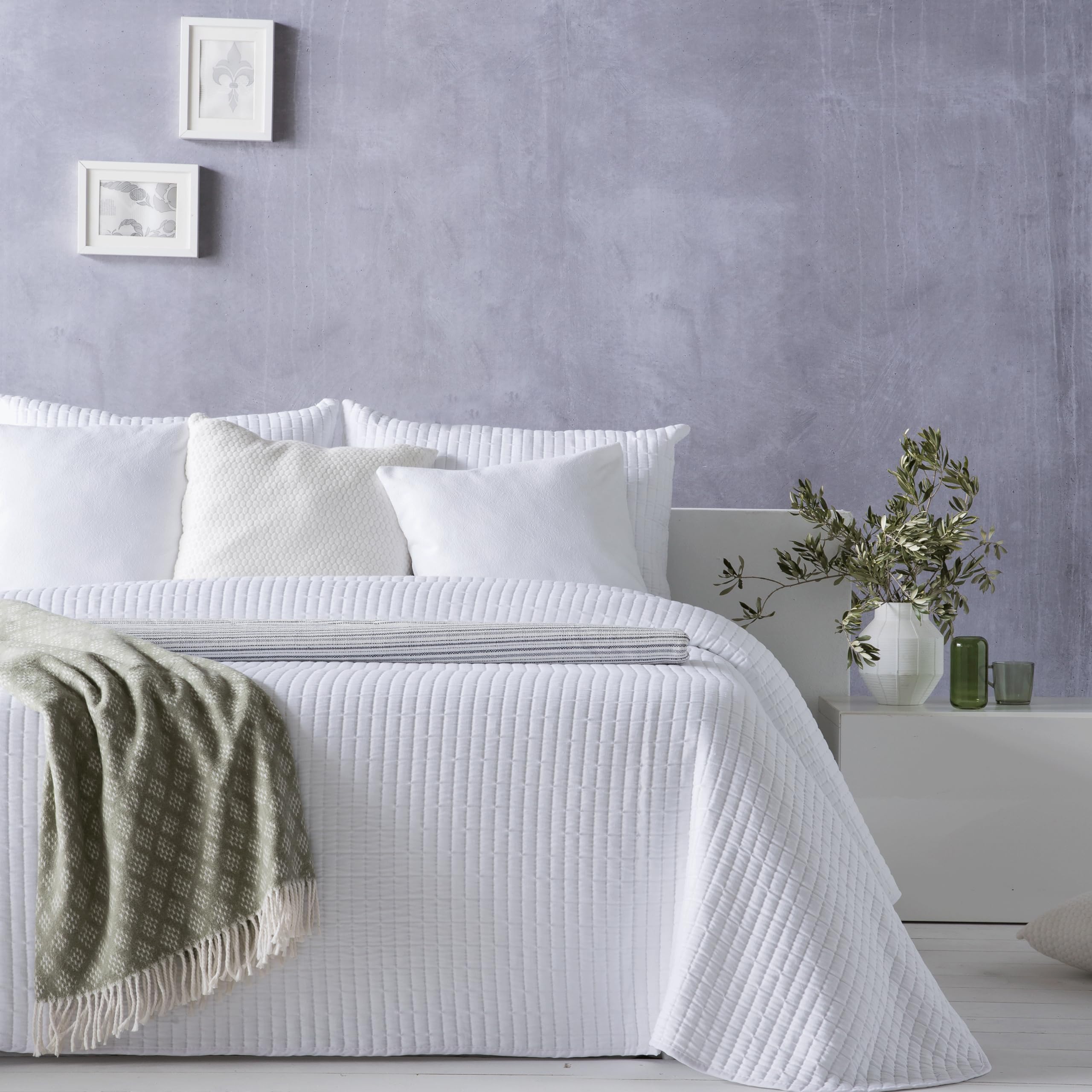 VIALMAN Colcha Lisa Opera 1 para Cama de 135 | Tamaño Colcha 230 x 270 cm | Colcha Ligera Color Blanco Cama 135
