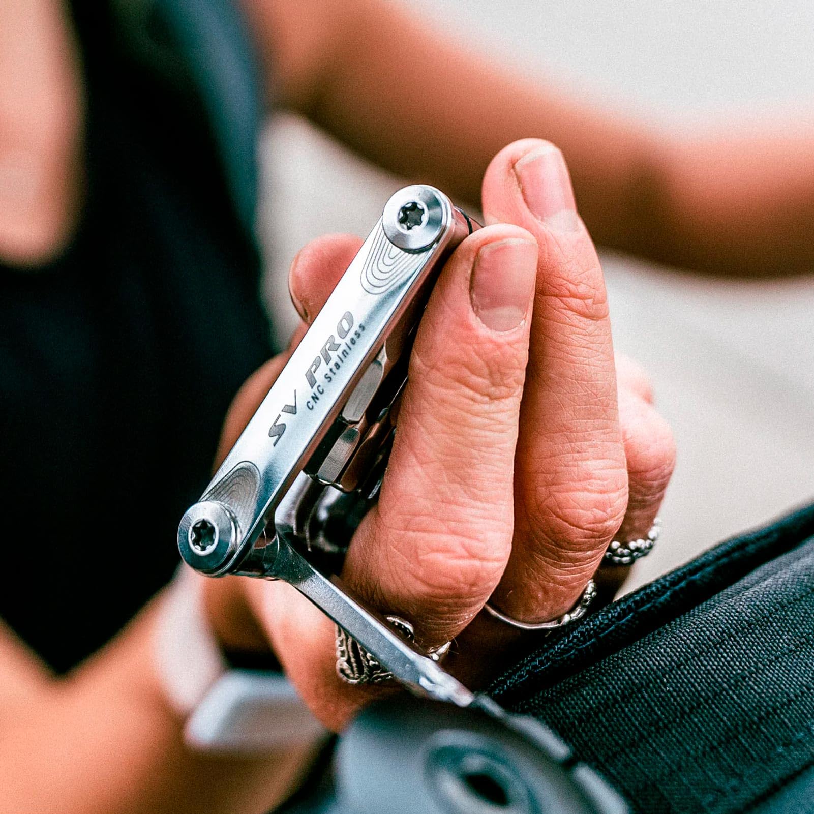 Amazon.com : LEZYNE SV PRO 7 Bicycle Multi-Tool, Alloy Side Plates