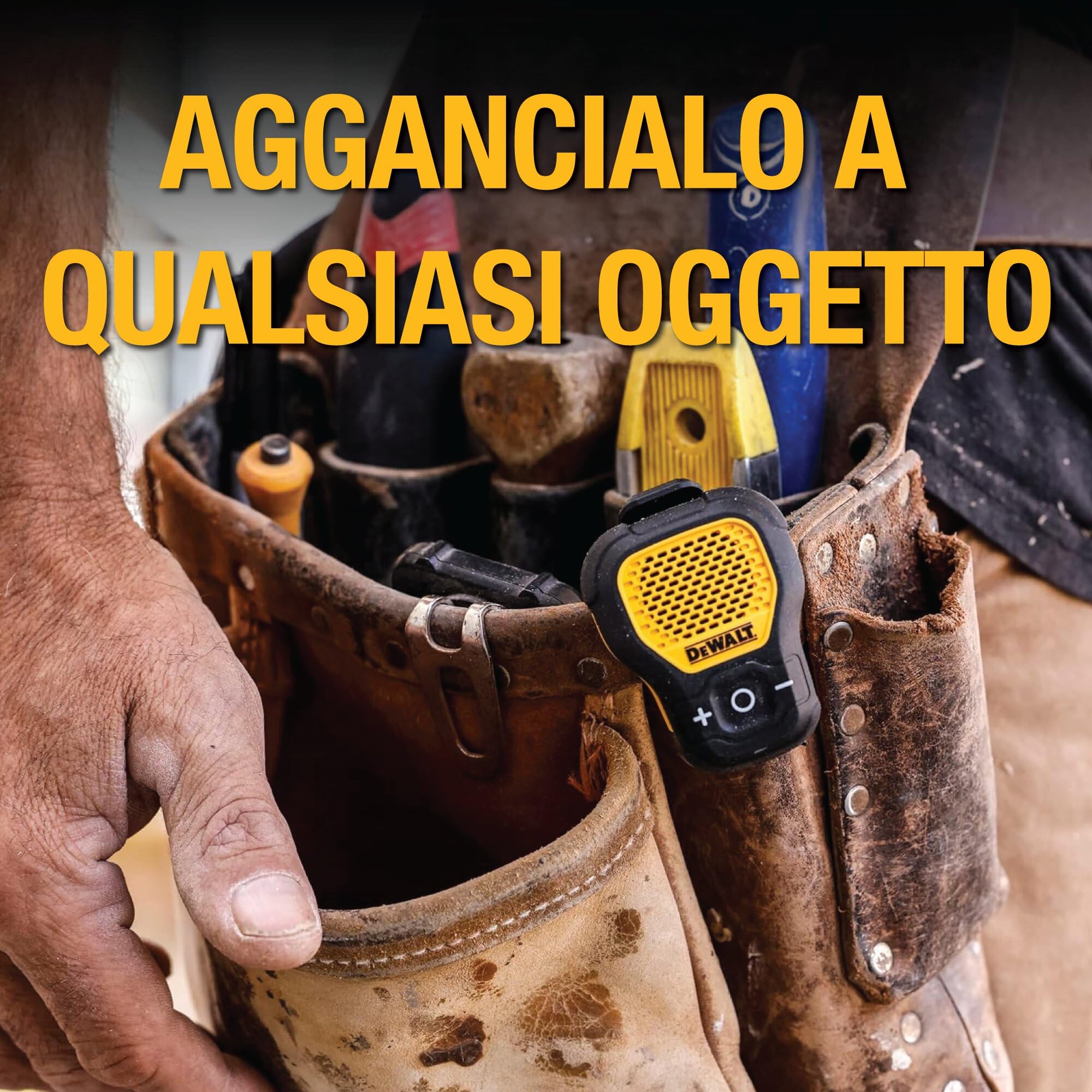 DEWALT Jobsite Pro Speaker Bluetooth Indossabile, Mini Altoparlante Portatile Wireless con Clip e Magneti, IP56 Impermeabile e Antipolvere, Microfono Integrato, Perfetto per Cantiere e Outdoor