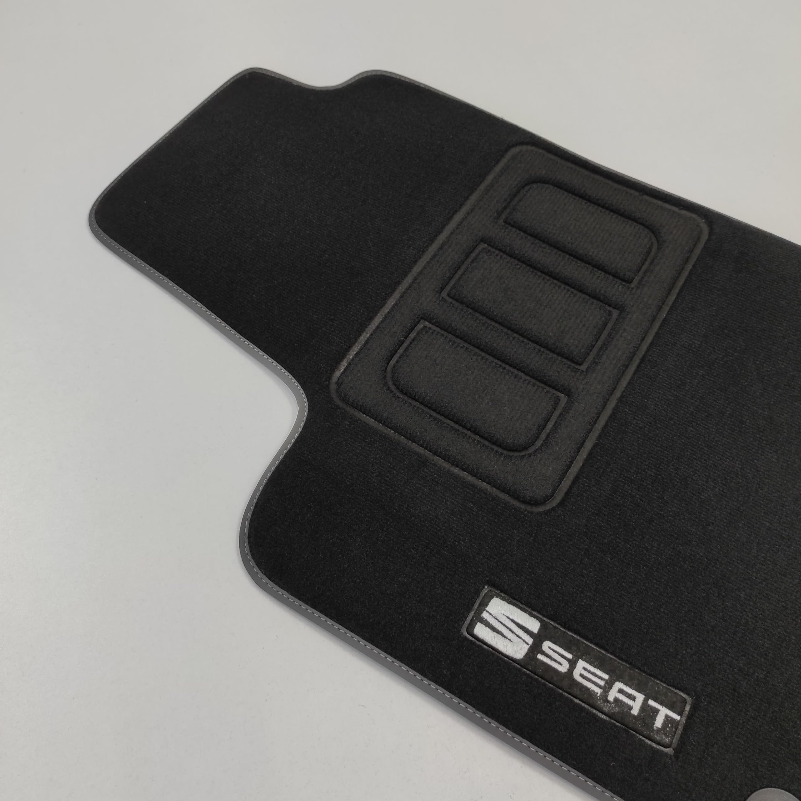 Fußmatten-Set Für Seat Leon 1M (2000-2005) – 4-teilig, 100% Passgenau, Schwarz | Autoteppiche