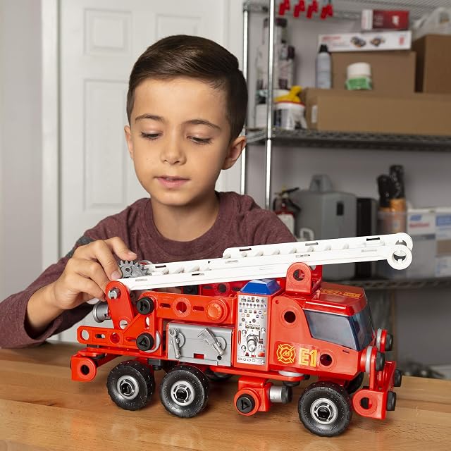 Foto 2 de 3 de MECCANO Motor de bomberos Junior (los estilos varían