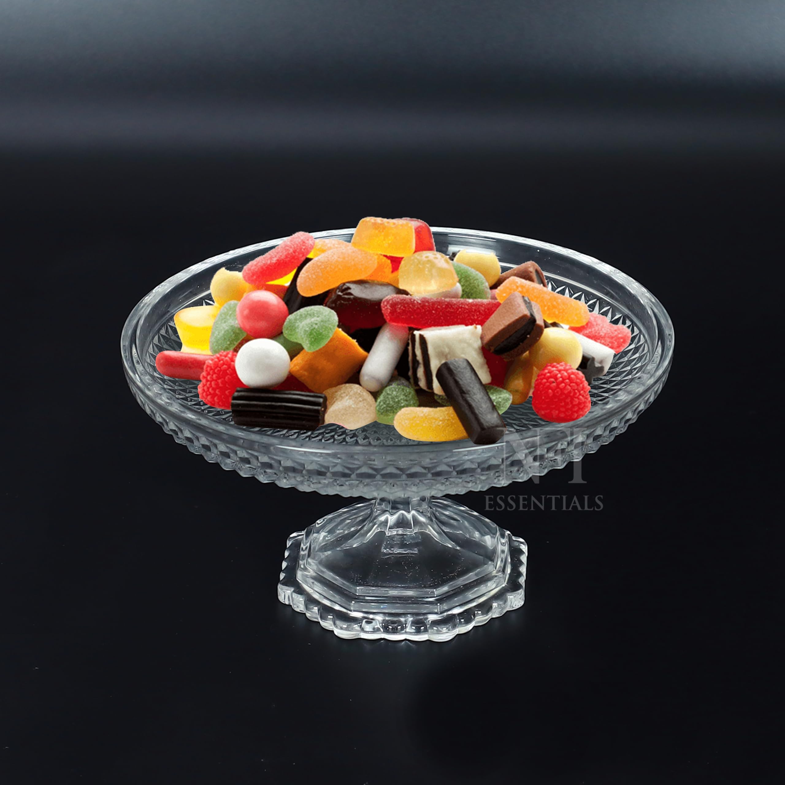 NFI essentials Crystal Clear Dessert Pedestal Stand Vintage Style Cake Plate Diamond Pattern Serving Platter Cakes, Pastries & Desserts Display for Parties, Weddings, and Gift — Amazon image 2