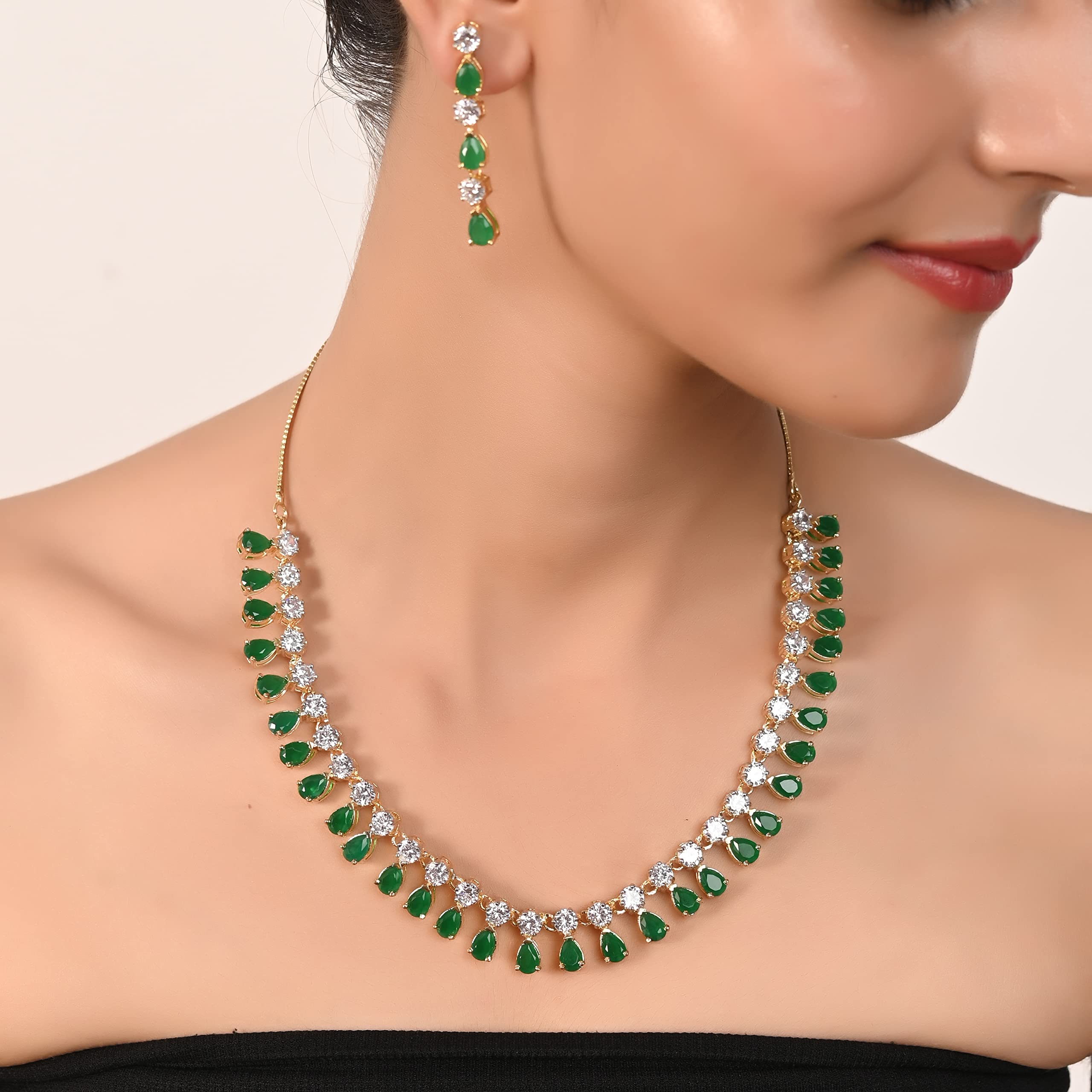 Ratnavali Jewels Set di gioielli tradizionali americani placcati in oro con diamante alla moda, collana e orecchini per donne/ragazze