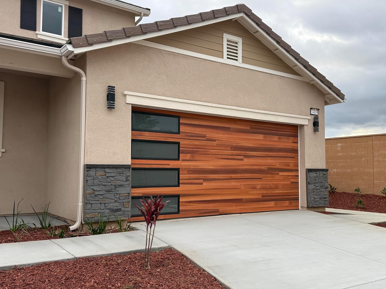 6-Pack Faux Stone Wall Panels (22.5 Sq Ft) PU Stone Veneer Siding, Mortarless 46.25x12.88 Inch Stacked Stone Accent Wall Interior Exterior, DIY Home Improvement,Cedar Gray
