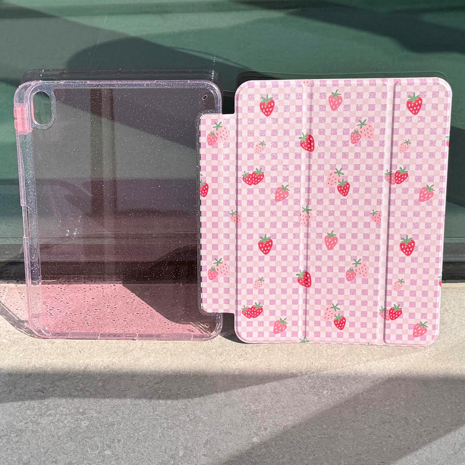 Batianda Glitter Case for iPad Air 13-inch M4/M3/M2 (2026/2025/2024) Built-in Pencil Holder - Cute Aesthetic Trifold Cover with Silky Pearl-Sheen Shockproof Clear Sparkle Back, Strawberry Gingham