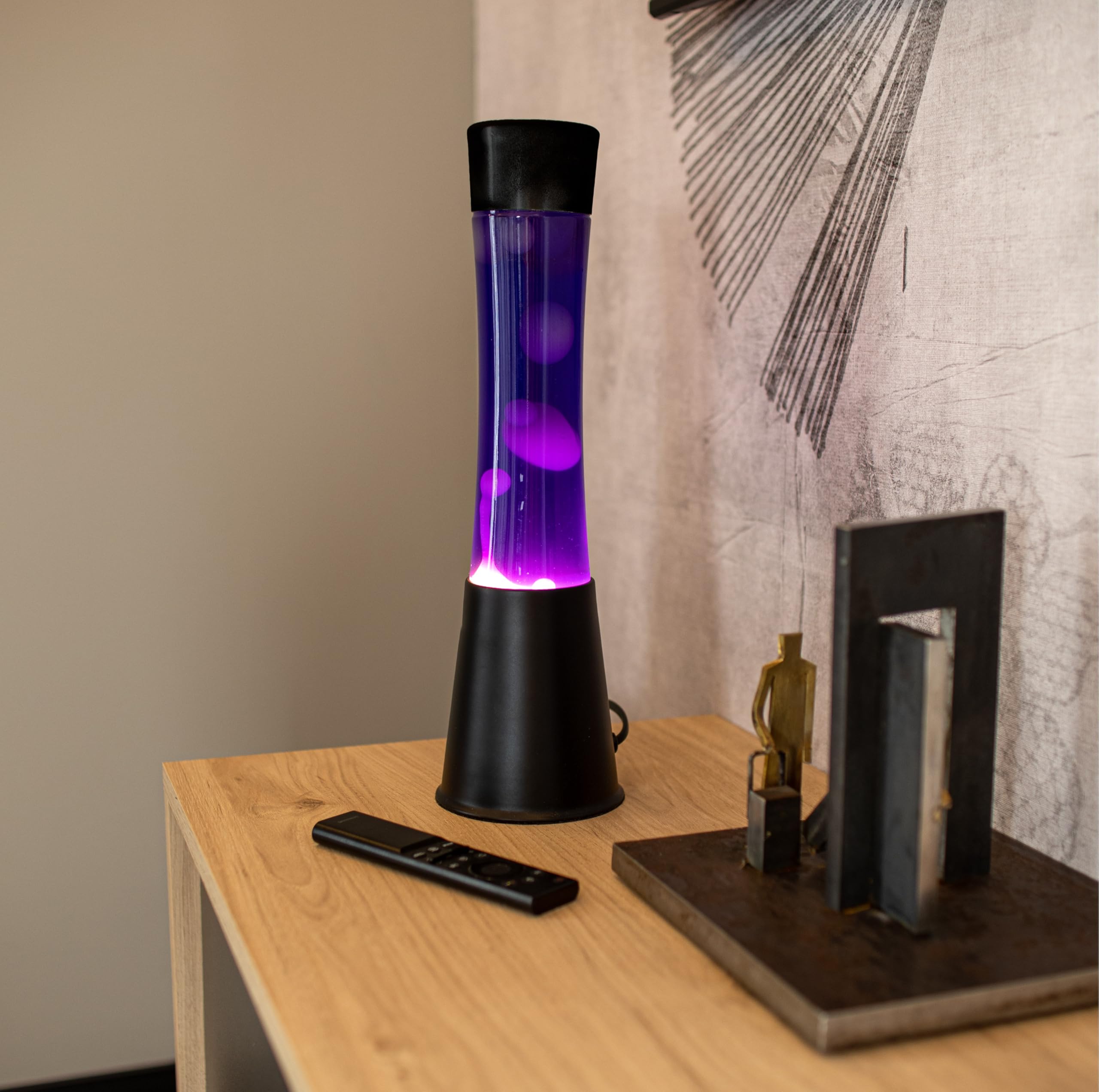 Fisura - Lámpara de lava multicolor. Base blanca y cristal con efecto degradado multicolor. Lámpara efecto relajante. Con bombilla de repuesto. 11 cm x 11cm x 39,5 cm. (Negro y morado)