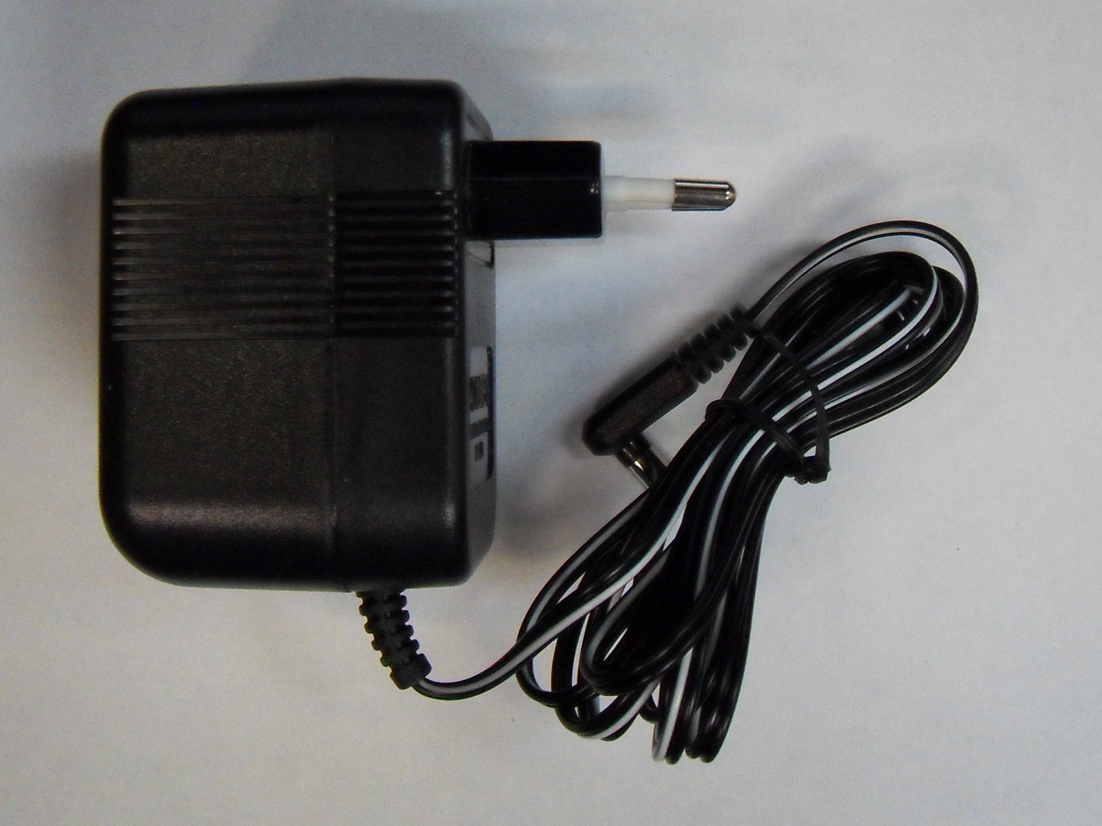 QLV 10 220V Adaptor for Phones and Answering Machines