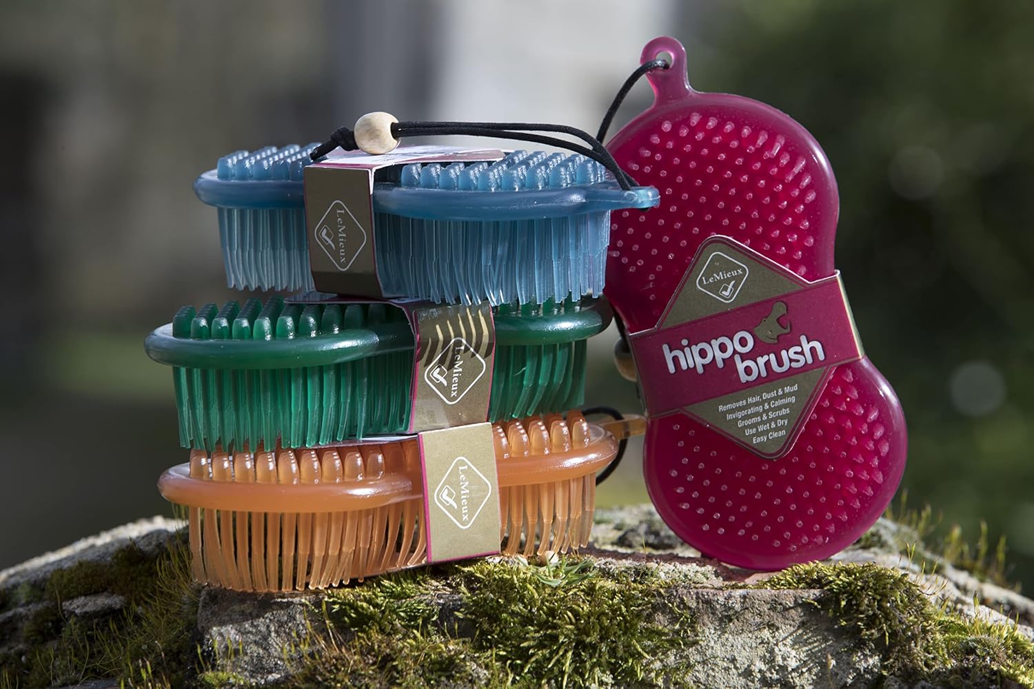 LeMieux Hippo Brush in Blue Two in One Horse Grooming Aid with Gentle Bristles and Rubber Scrubby Sponge - One Size - Image 4