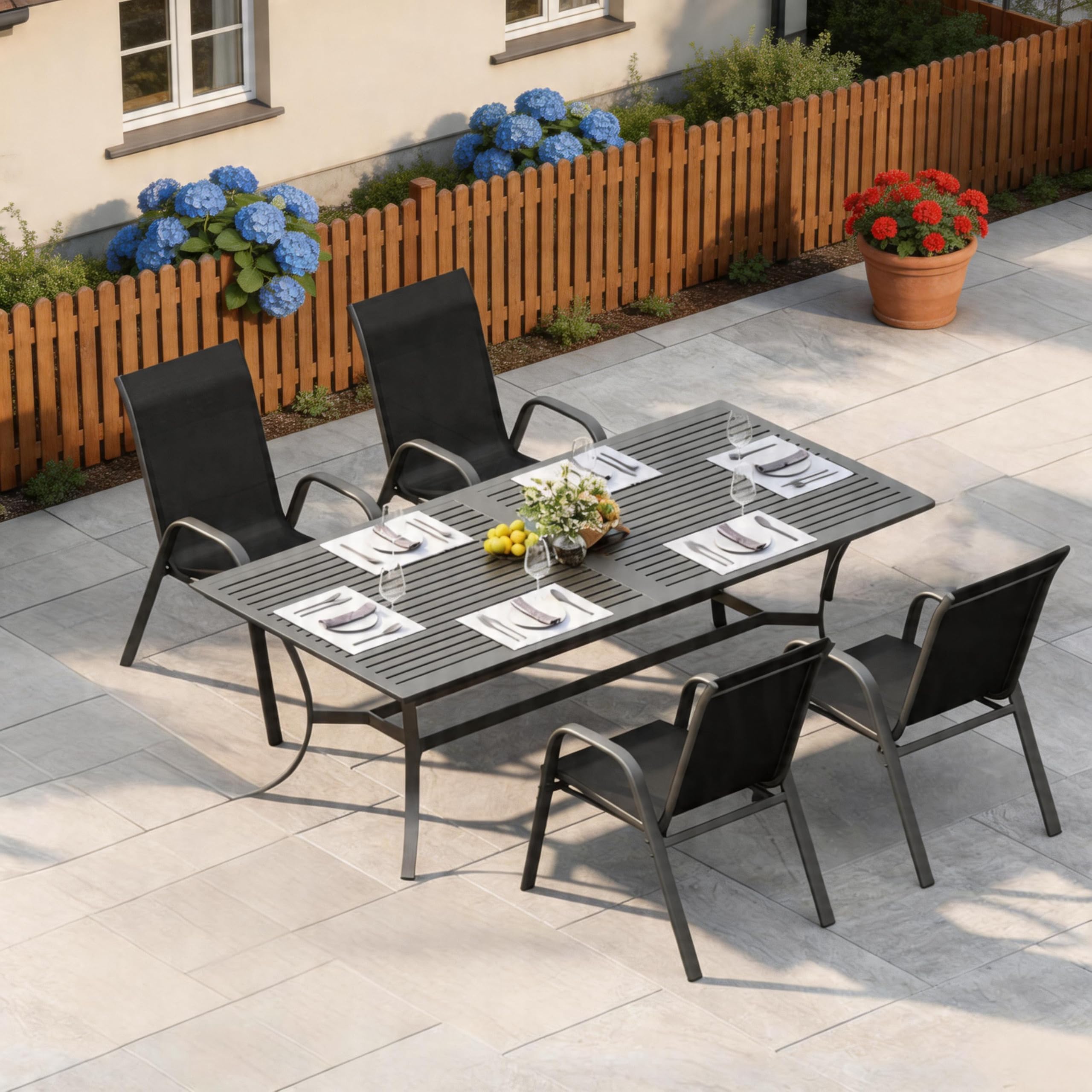 4er Set Stapelbare Gartenstühle, Komfortable Outdoor Hochlehner Aus Metall Mit Atmungsaktivem Textilene, Wetterfest, Rostbeständig, Mit Polsterung Ideal Für Terrasse, Balkon & Garten, Schwarz