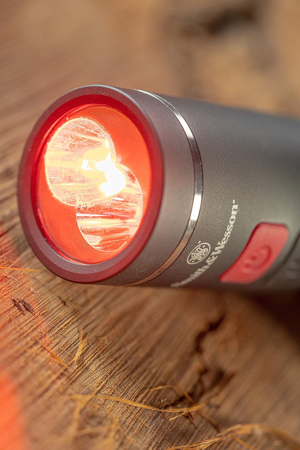 Smith & Wesson Night Guard Micro Flashlight with Compact Design, Easy Operation and Heavy Duty Construction for EDC, Work, Survival, Hunting and Outdoor