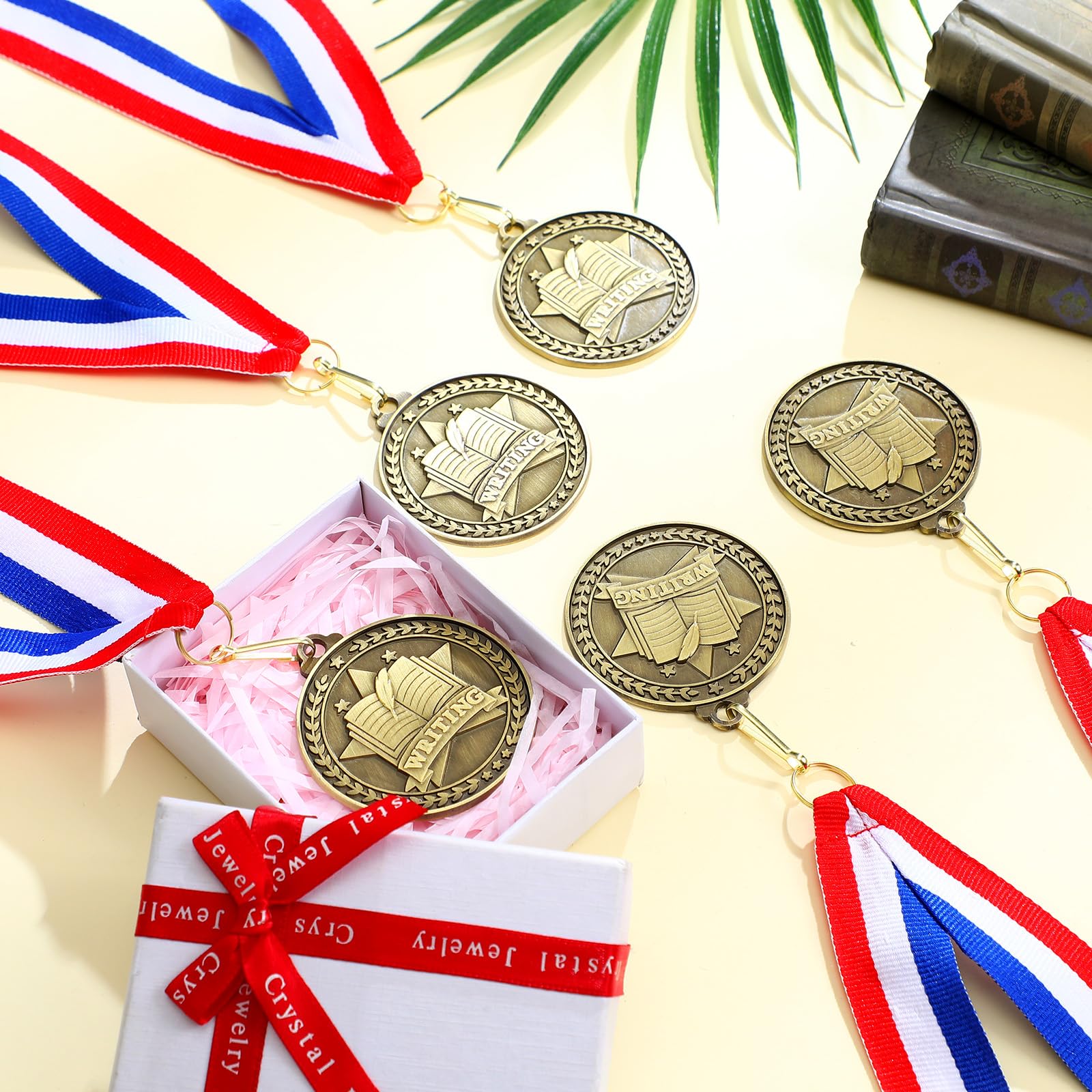 Quelay 30 medallas de premio de 2 pulgadas, medallas de oro a granel con cintas para el cuello, trofeo de metal, regalo para torneos, competiciones, fiestas, niños y adultos (escritura)