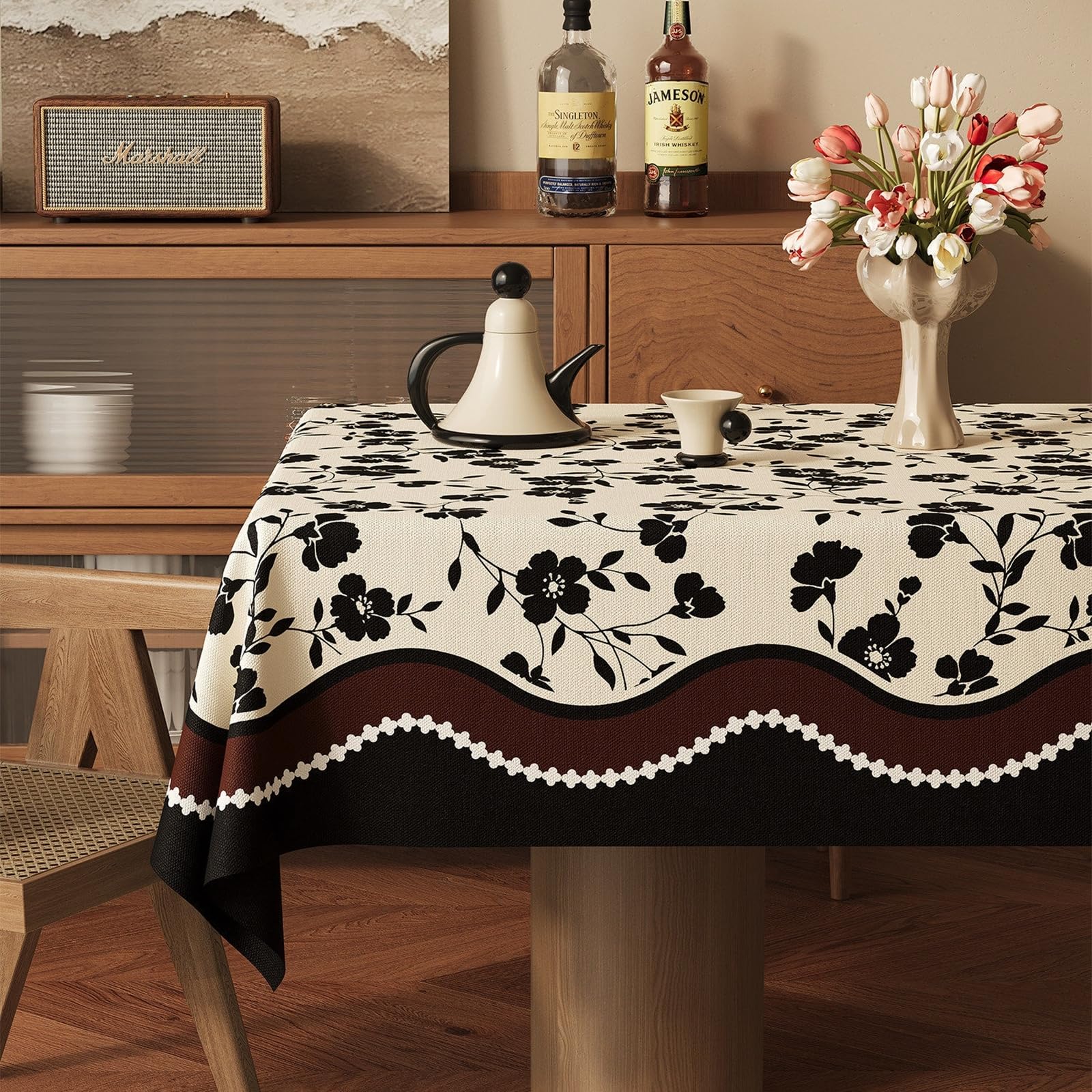 Nappe Grande Longueur 140x260 cm de Cuisine, à Motifs Floraux Noirs