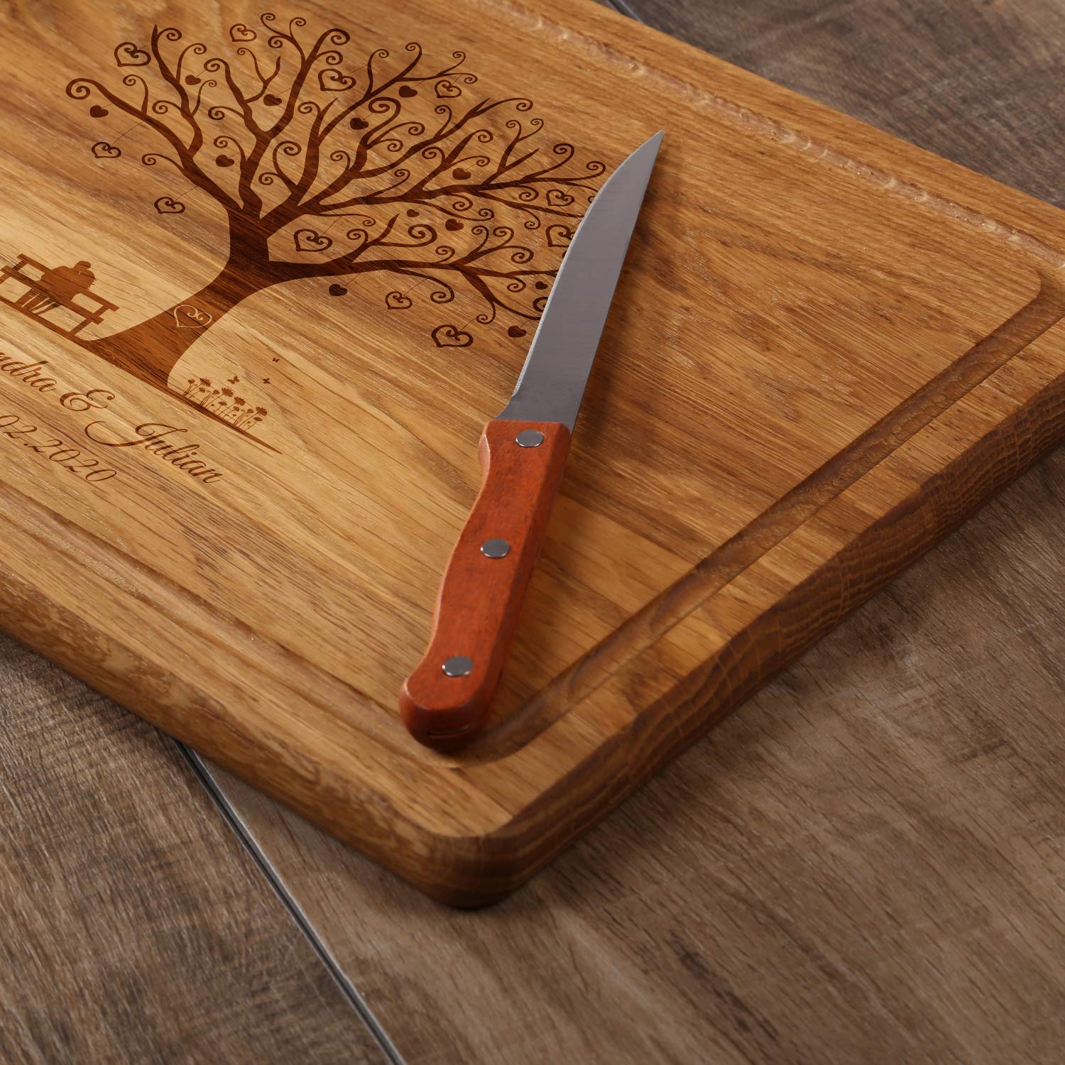 FORYOU24 Holz Schneidebrett dunkel mit Gravur Motiv 05 - personalisiert mit Wunsch-Namen Küchenbrett graviert als Geschenkidee zur Hochzeit