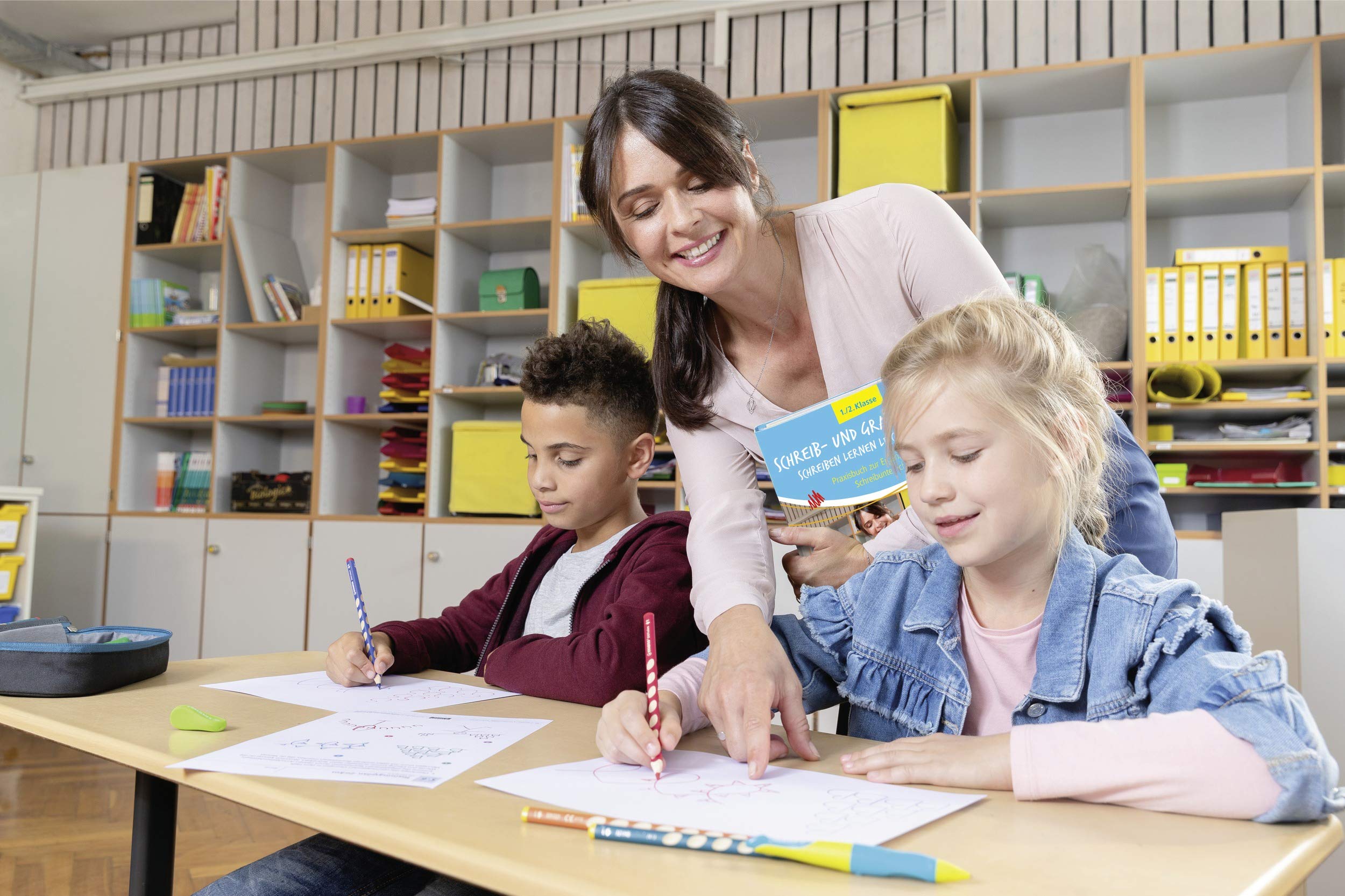 STABILO - Schreibmotorik Praxisbuch für Kinder in der 1./2. Klasse - Schreiben lernen leicht gemacht (Praxisbuch Bundle: Schreibförderung Vorschule & ... zur Ergänzung des Schreibunterrichts