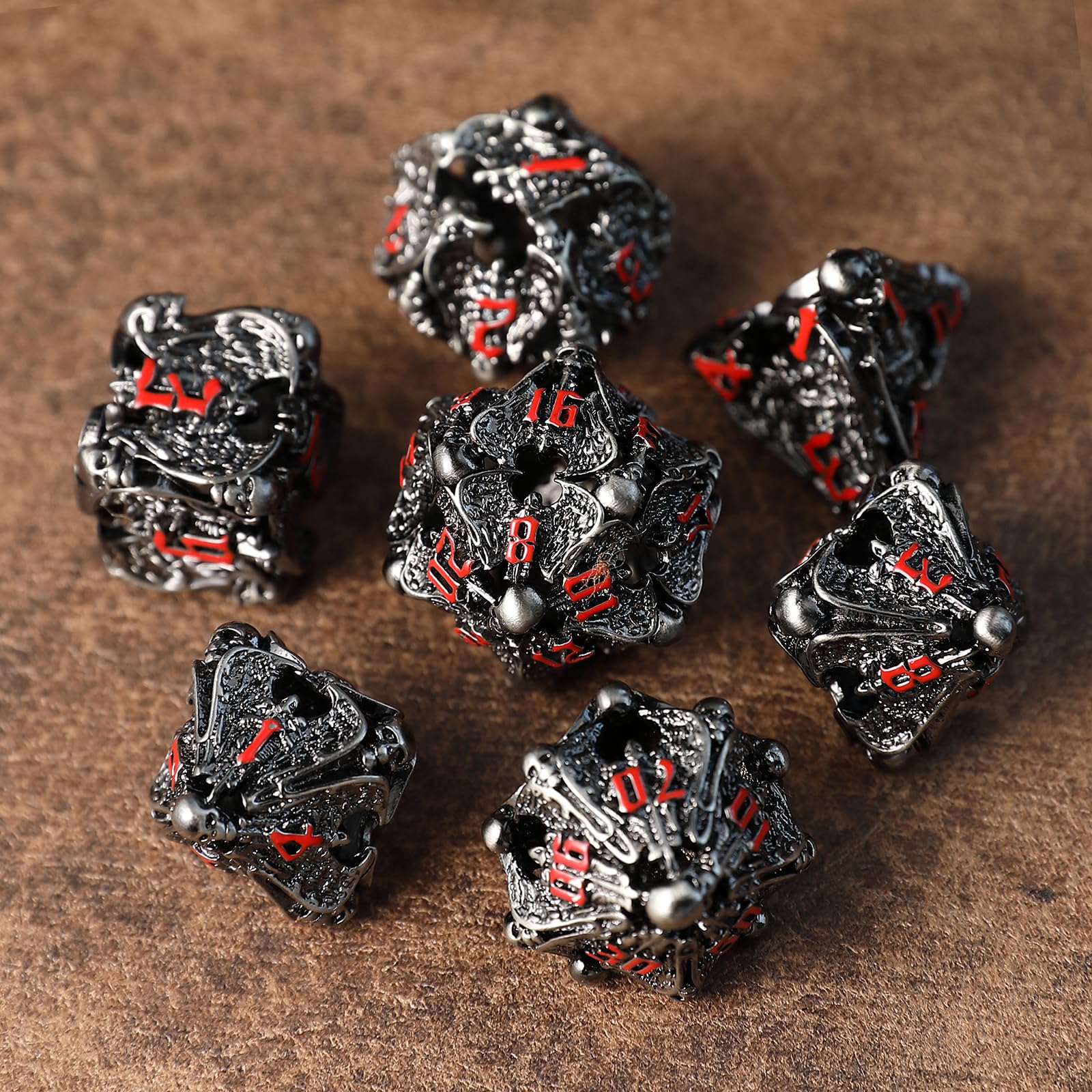 Dadi Set D&D Metallo 7 pezzi D4 D6 D8 D10 D12 D20 D% 3D Angelo Cavo Poliedrici Dadi per Dungeons and Dragons Pathfinder Warhammer Giochi da Tavolo RPG MTG Giochi