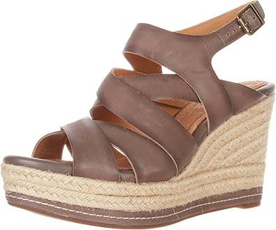 clarks amelia