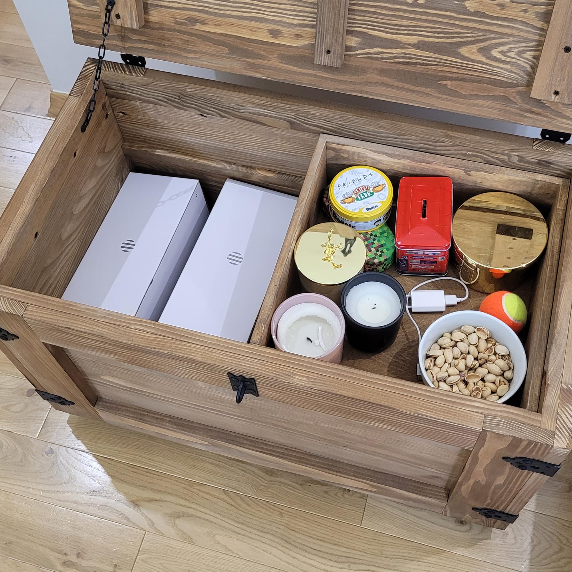 weeco Baúl de madera con estante móvil y ruedas, caja de madera con cajón deslizante, cofre del tesoro de madera, caja de almacenamiento con tapa plegable, 80 x 47 x 45 cm, 24 kg, color wengué