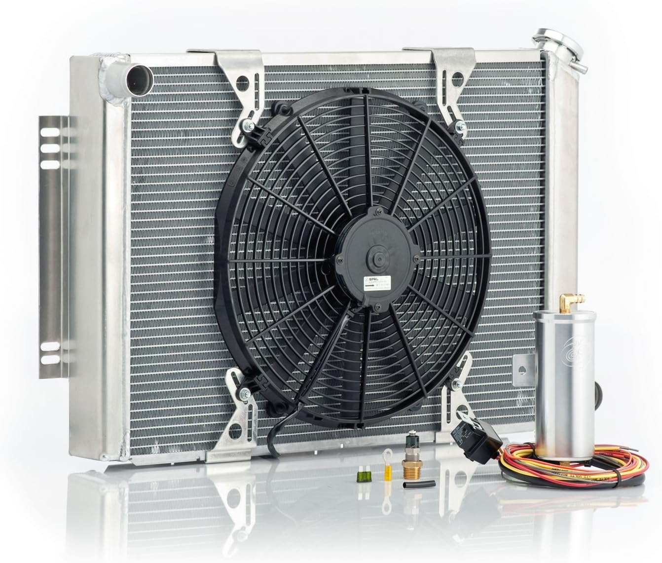 авто радиаторы фирмы. ленточный радиатор охлаждения. старый радиатор от грузовых. радиатор автомобильный тепловозные. чугунный автомобильный радиаторы.