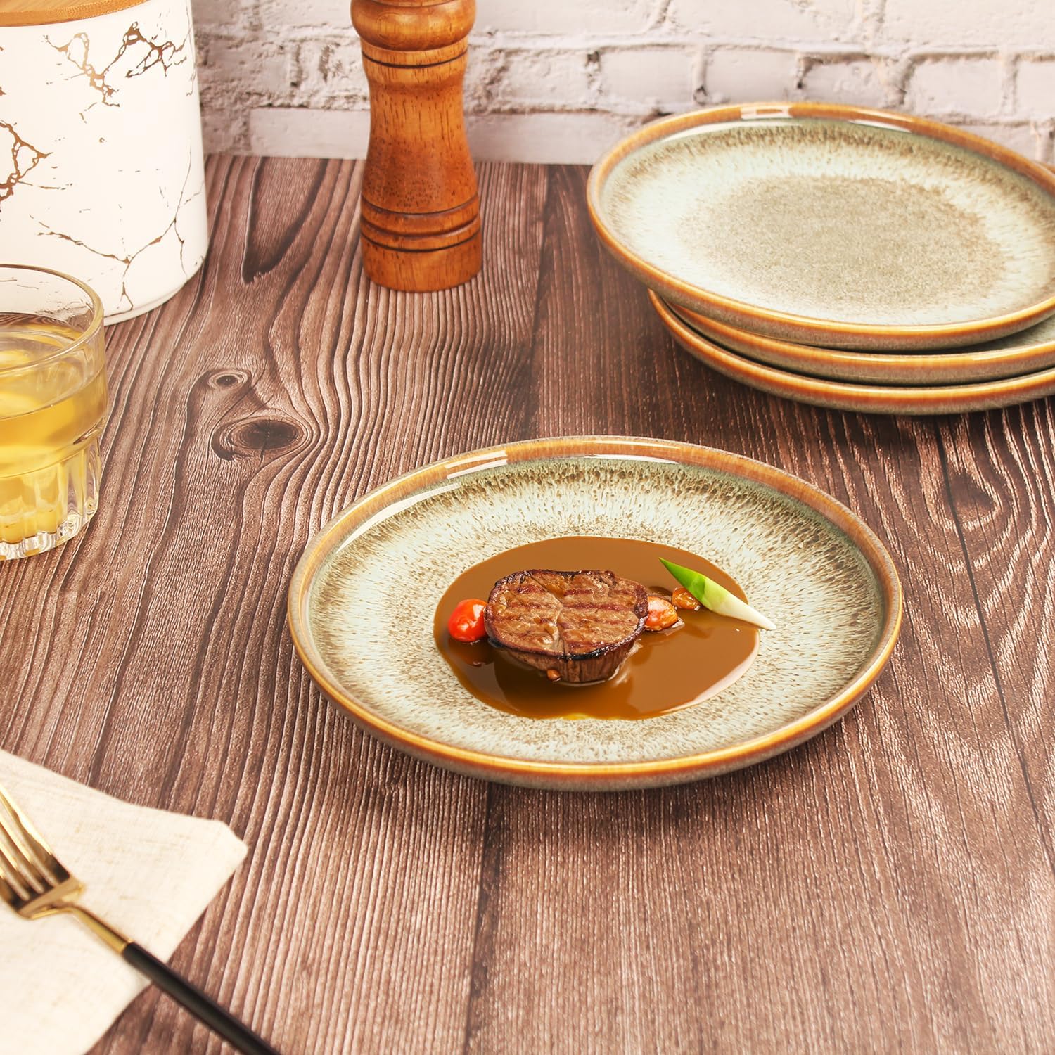 Porcelain Dinner Plates Dessert tray, Set of 4, for Main Dish, Steak, Bread, Risotto, Salad, Pasta, Microwave and Dishwasher Safe, Scratch Resistant durable, 8.1 Inch Black