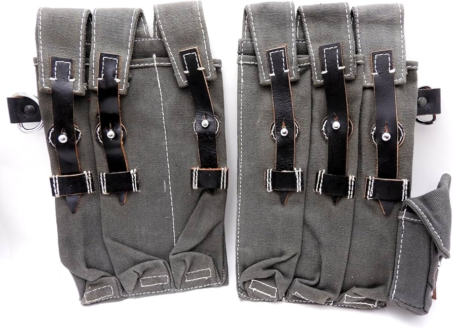 東ドイツ軍　実物サスペンダー、ベルト、水筒、レプリカMP40マガジンポーチ雑嚢 東ドイツ軍 実物サスペンダー、ベルト、水筒、レプリカMP40