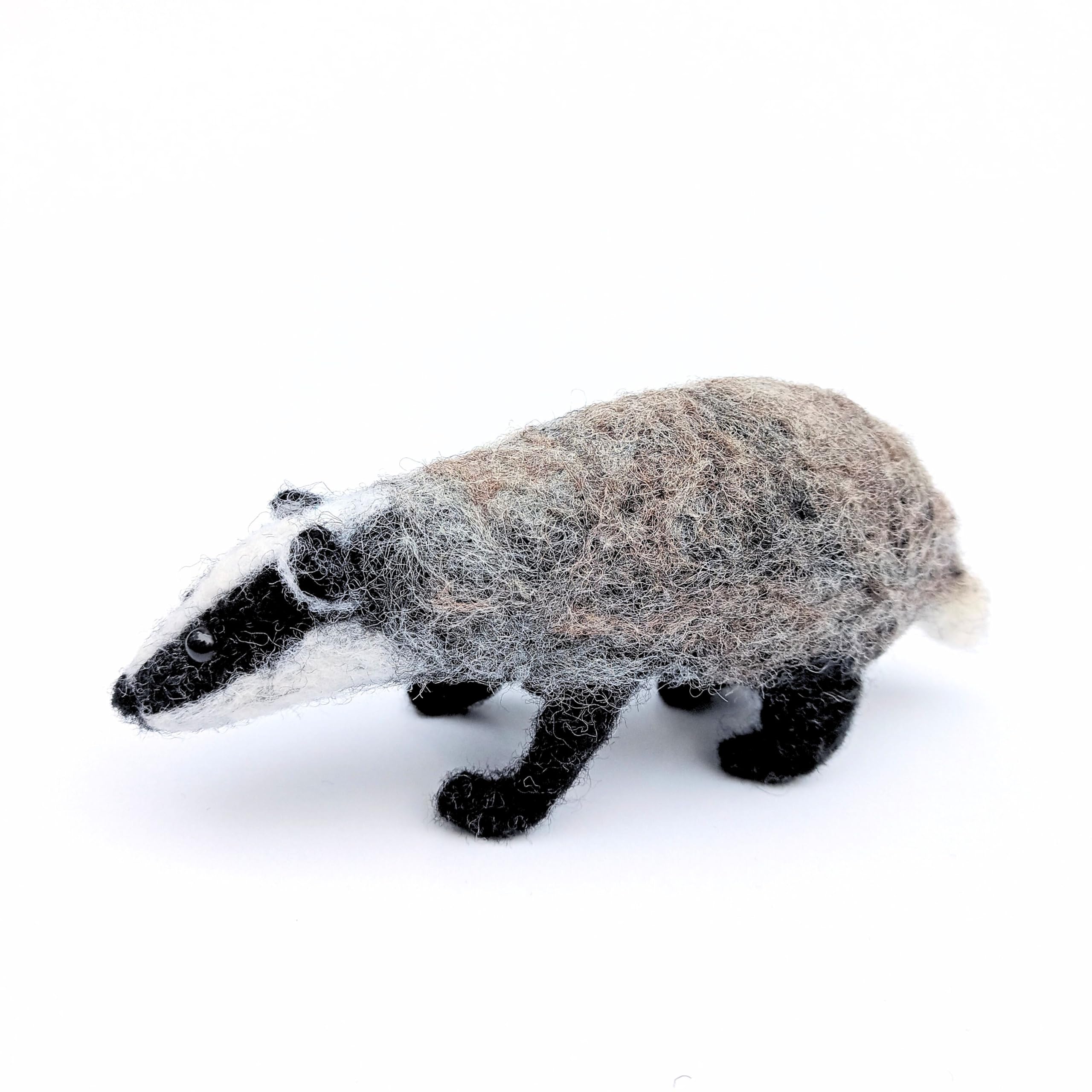 Wild Forest Felts Badger Needle Felting Kit Craft Gift Wildlife Fibre Art, Grey, Medium - Image 2