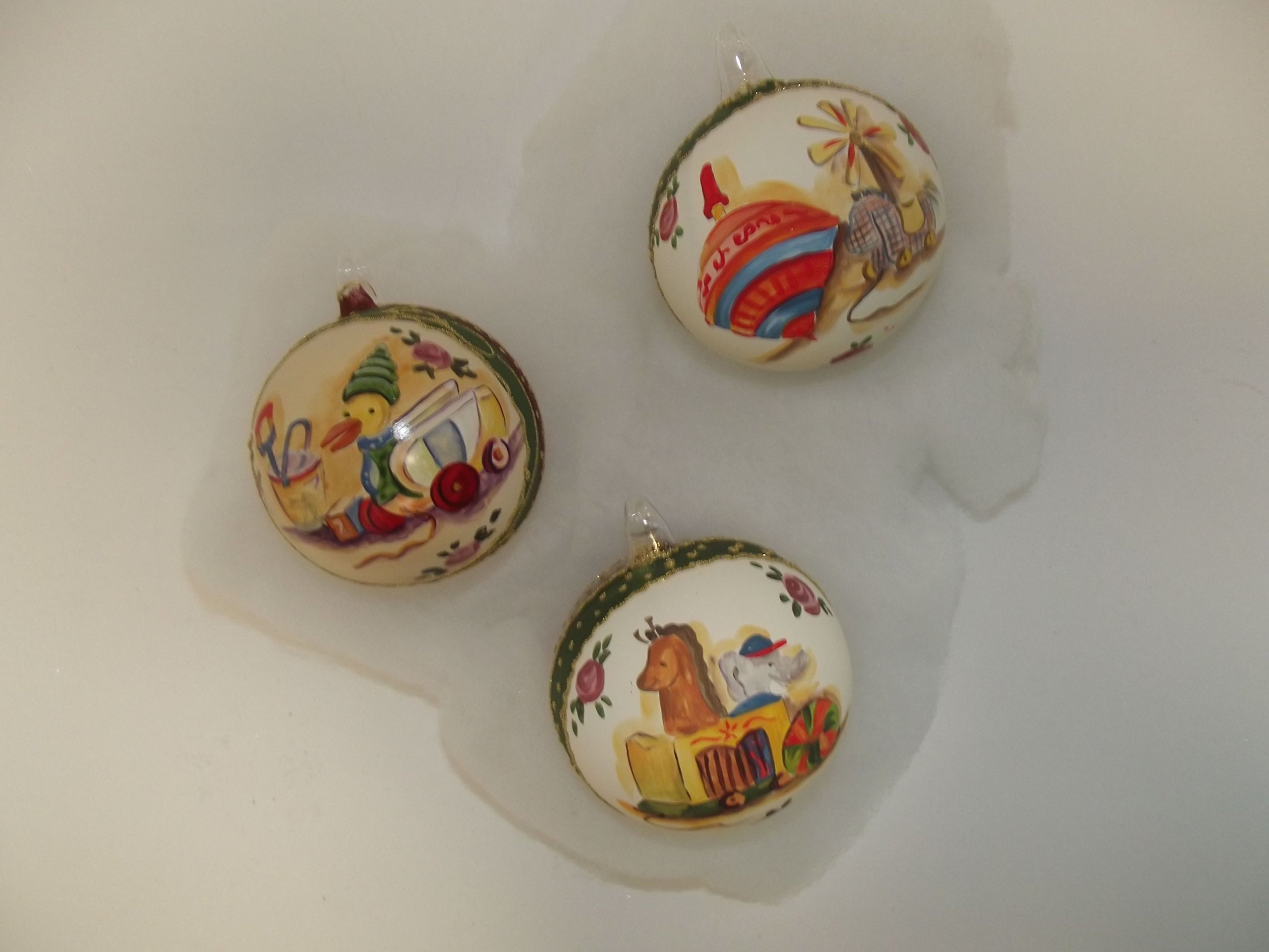 Set di 3 palline di Natale fatte a mano e meravigliose W7025 con cavallo a dondolo, trottola e anatra