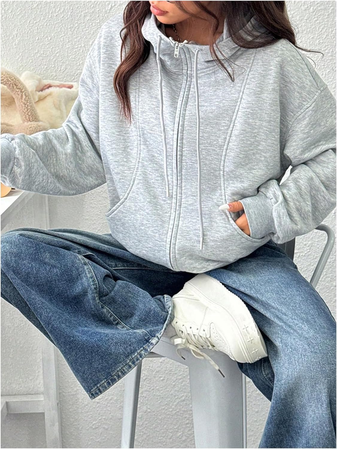 Verdusa Women's Zip Up Hoodie Streetwear Athletic Drop Shoulder Sweatshirt with Pockets - Image 4