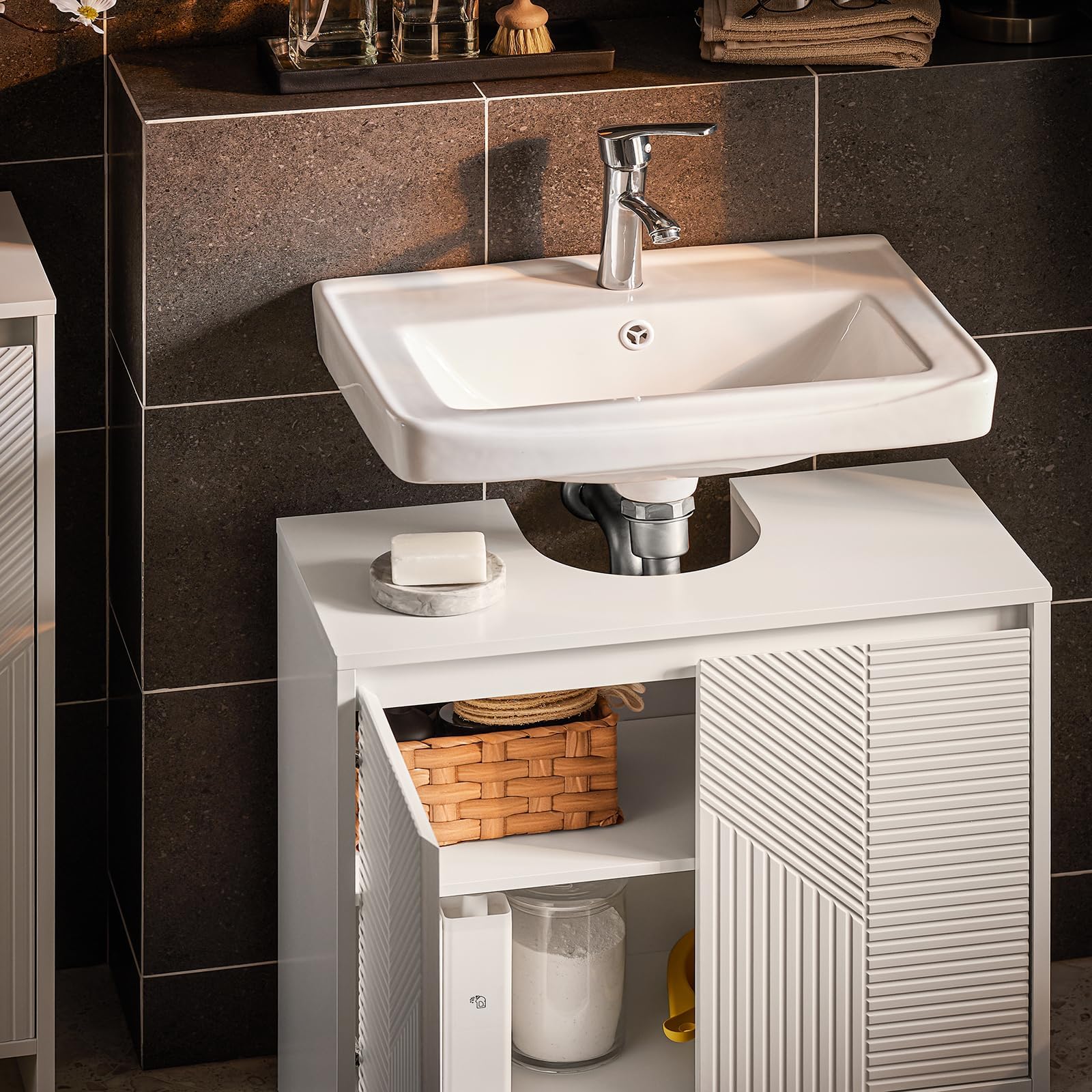 SoBuy Waschbeckenunterschrank 60cm Badezimmerschrank Badmöbel in Weiß mit verstellbaren Regalen, feuchtigkeitsbeständig, Unterschrank Waschbecken für kleine Bäder 60x61x30cm BZR157-W