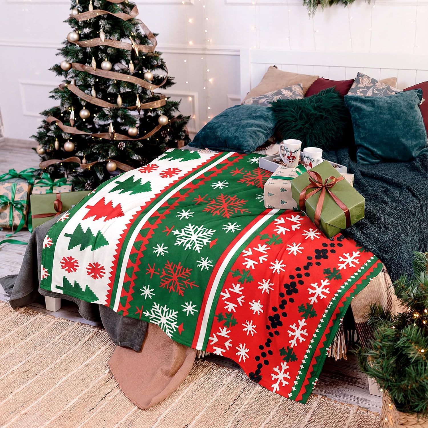 Christmas Flannel Throw Blanket 50 x 60 Inch Soft Warm Plush Holiday Decorative Throw Blanket for Couch Bed Sofa Fuzzy Flannel Lightweight Elegant Winter Gift Xmas Themed Print(Snowflakes) - Image 7