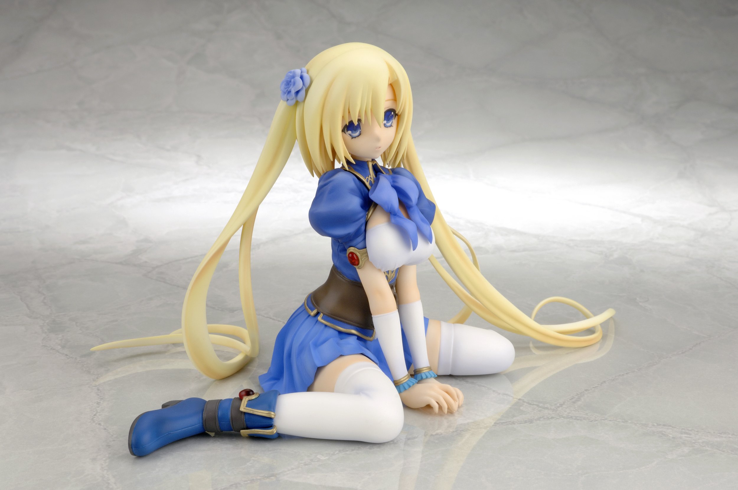 Amazon | レジーニャ シャイナ・ダルク クリスティナ (1/6スケールPVC