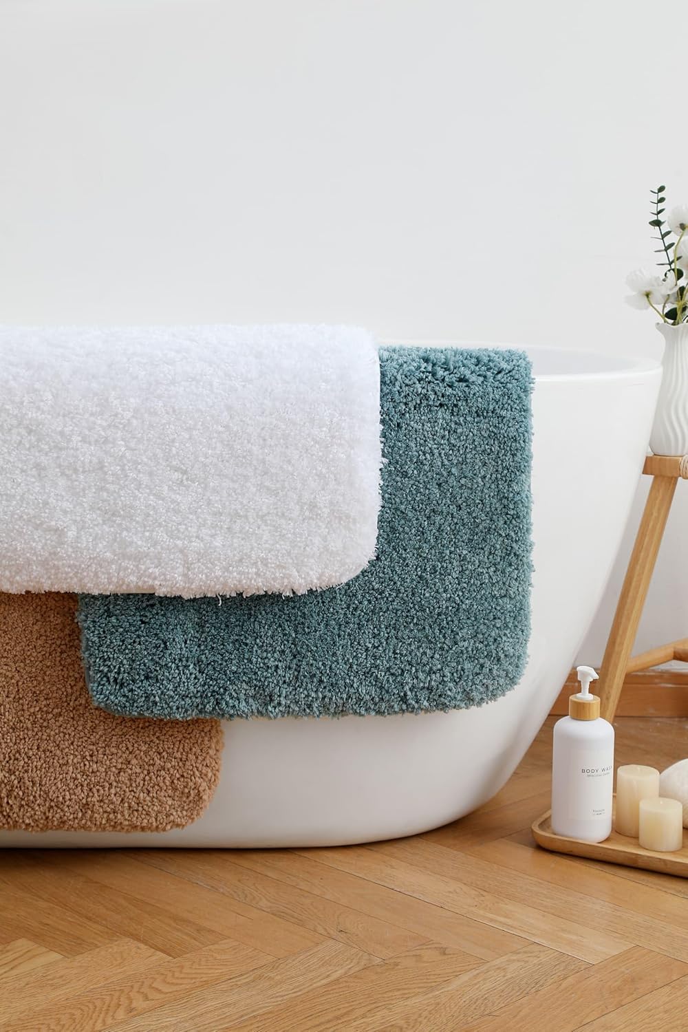 Pure White Fluffy Extra Thick Soft Bath Mat 20x32, Non Slip Bathroom Rug for Tub and Shower, Plush Absorbent Floor Mat, Machine Washable Shaggy Rug for Cozy Home Bathroom Décor
