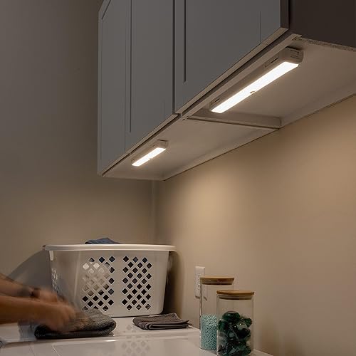 Miniatura 6 de Tienda Basics Barra de luz LED USBfunciona con pilas, sensor de movimiento giratorio, luces adhesivas, 250 lúmenes, 12 pulgadas, iluminación debajo