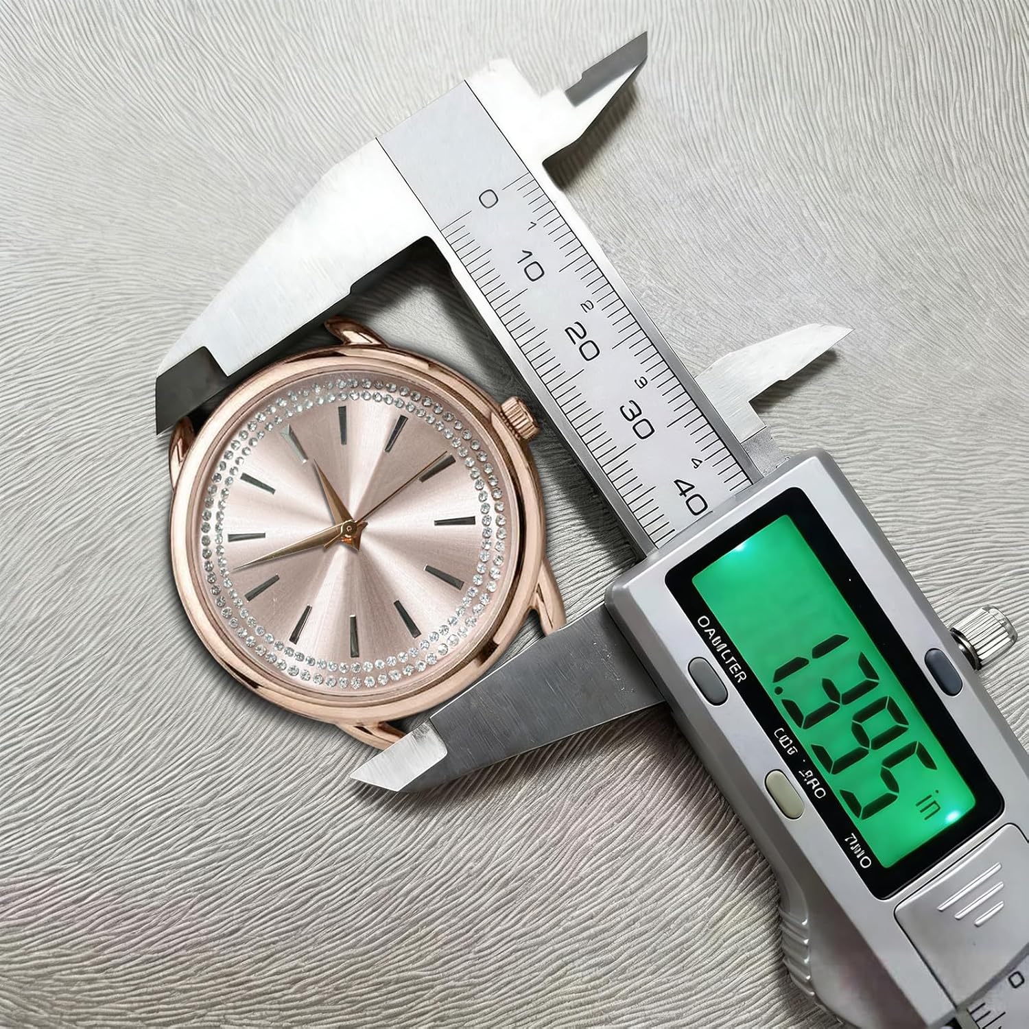Letoff Simple and Classic Women's Watch, Stainless Steel Magnetic Band, Water Resistant 100ft-Easy Tool Free Adjustment