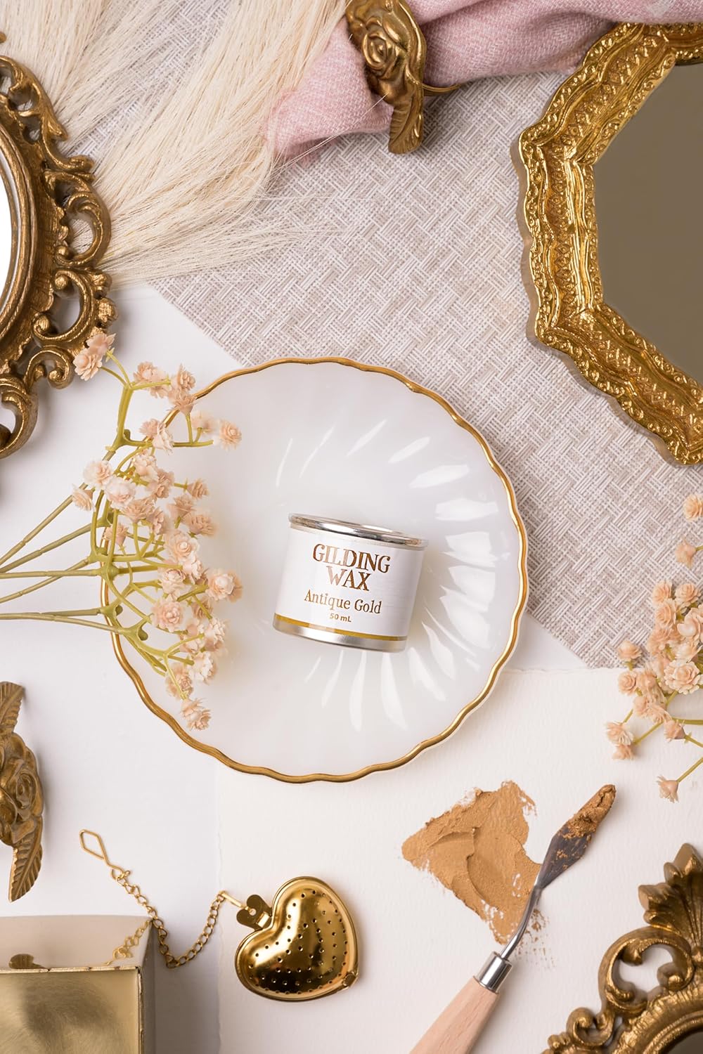 Dixie Belle Gilding Wax - Oil-Based Metallic Luxury Luster for Sheen, Shimmer on DIY Projects - Detail Enhancer for Furniture, Hardware, Wood